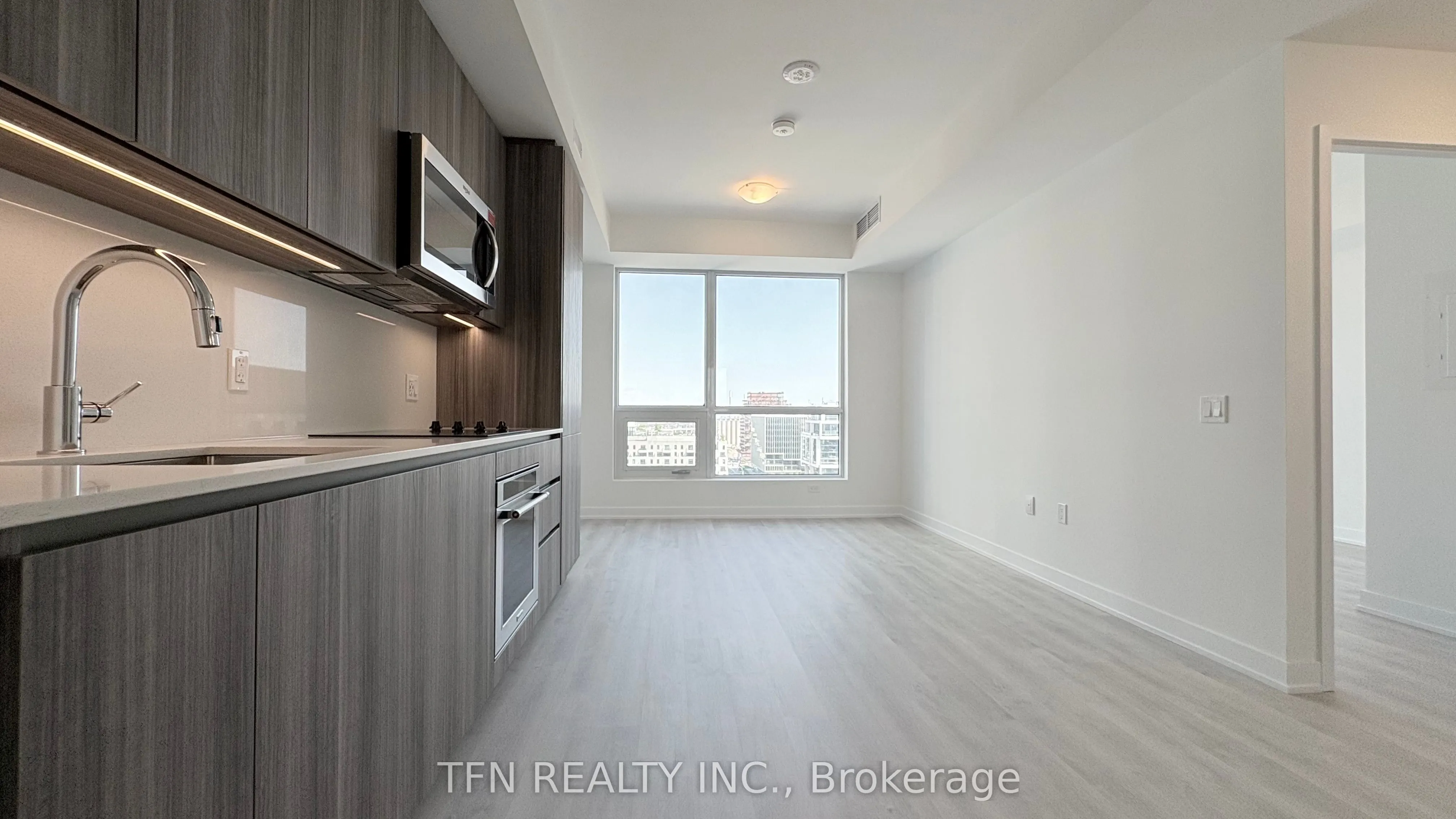 15 Richardson Street, #1412