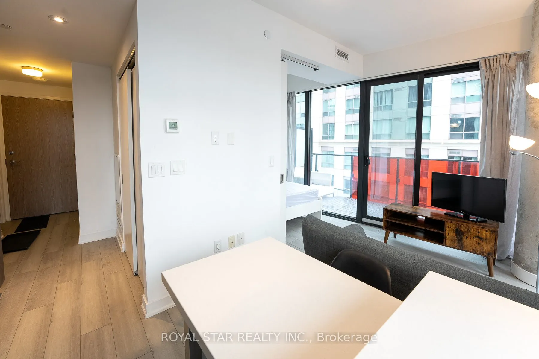 215 Queen Street W, #601