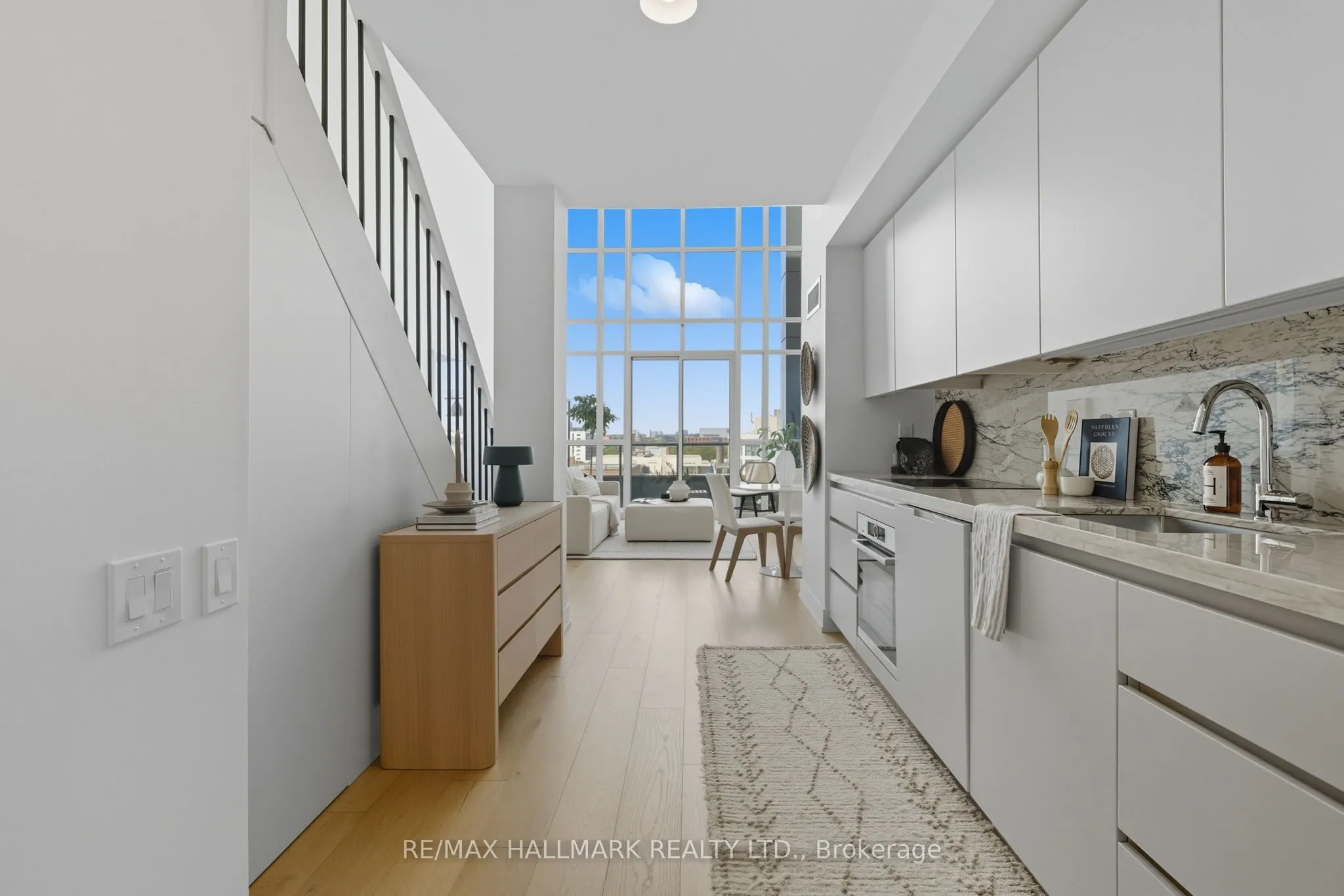 5 Hanna Avenue, #719