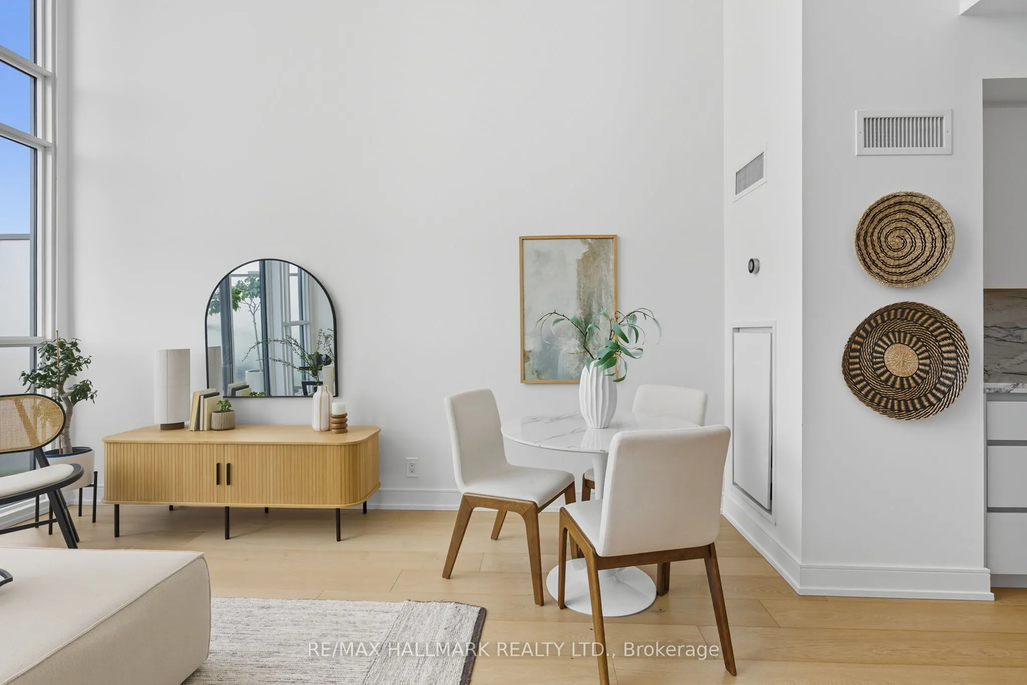 5 Hanna Avenue, #719