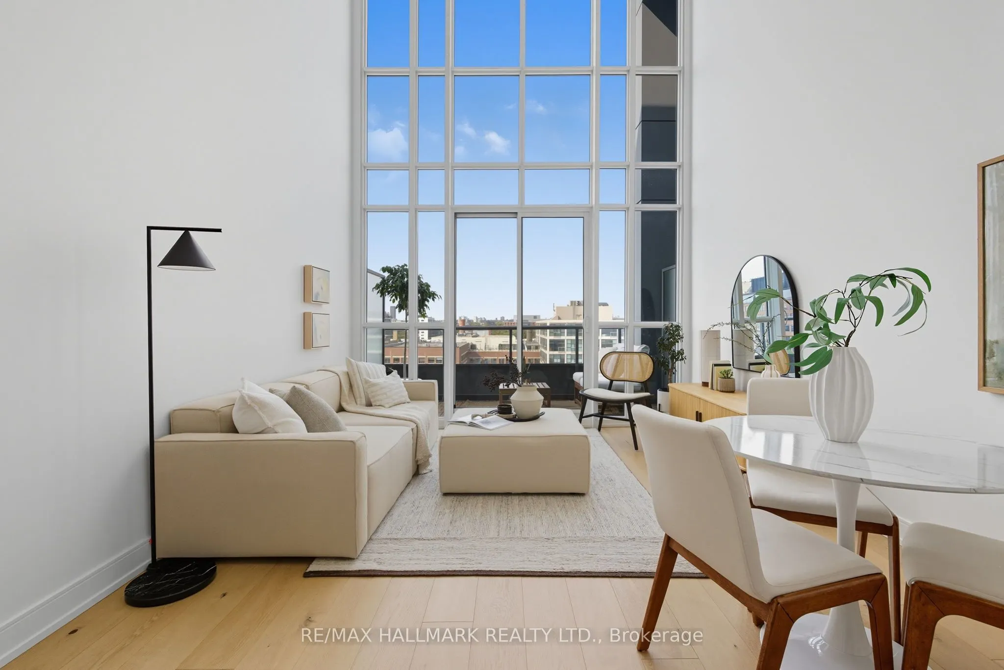 5 Hanna Avenue, #719