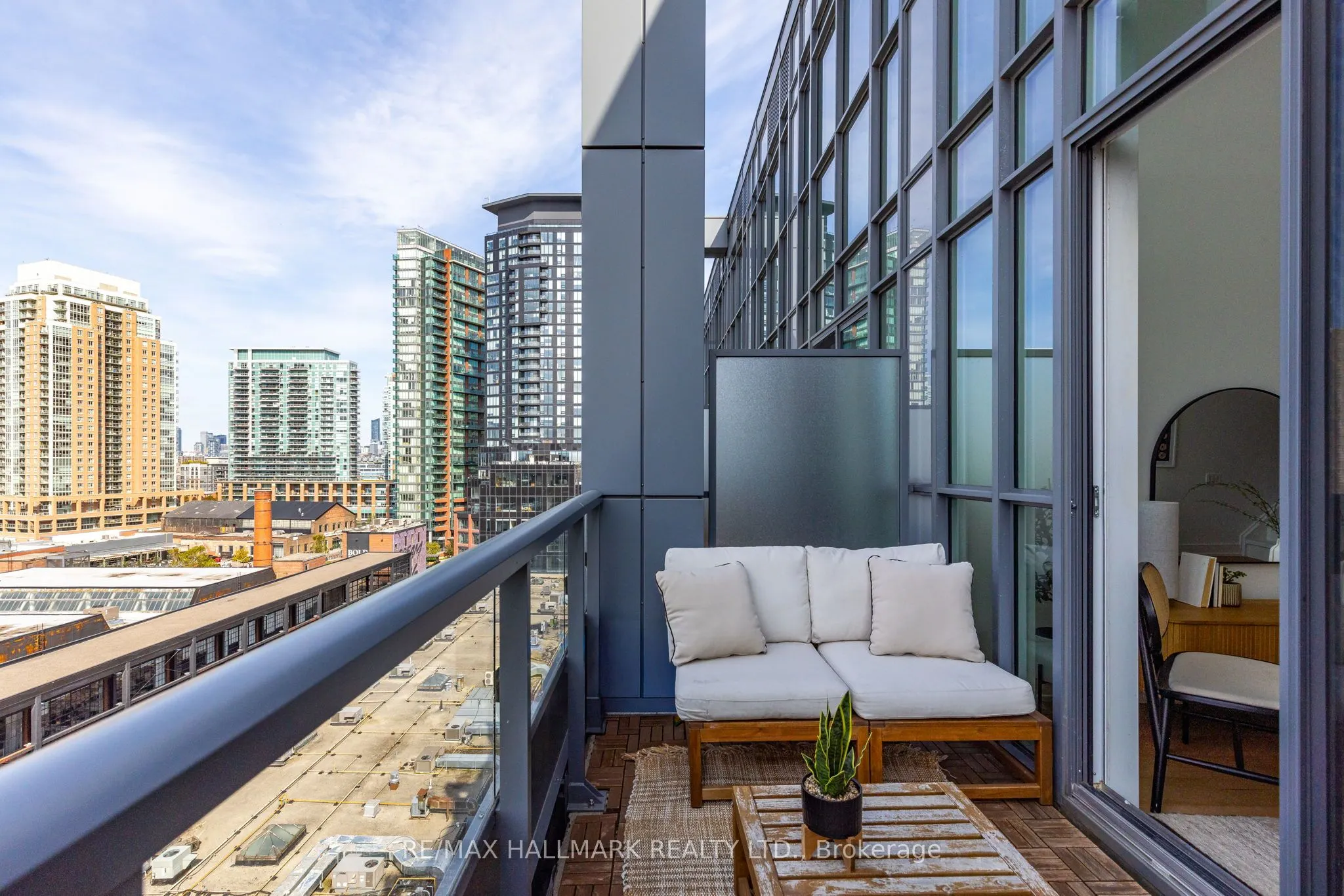 5 Hanna Avenue, #719