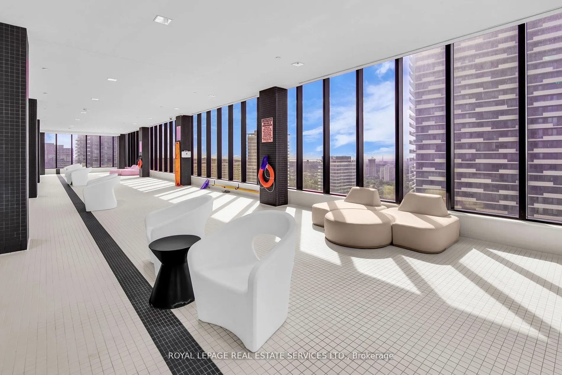 8 Eglinton Avenue E, #4008