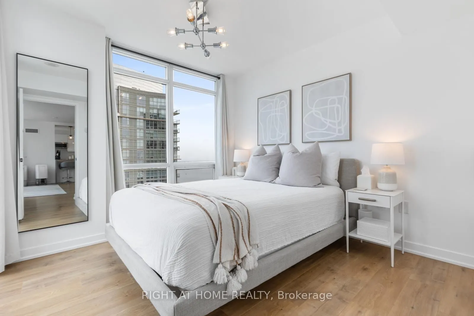 11 Brunel Court, #5206