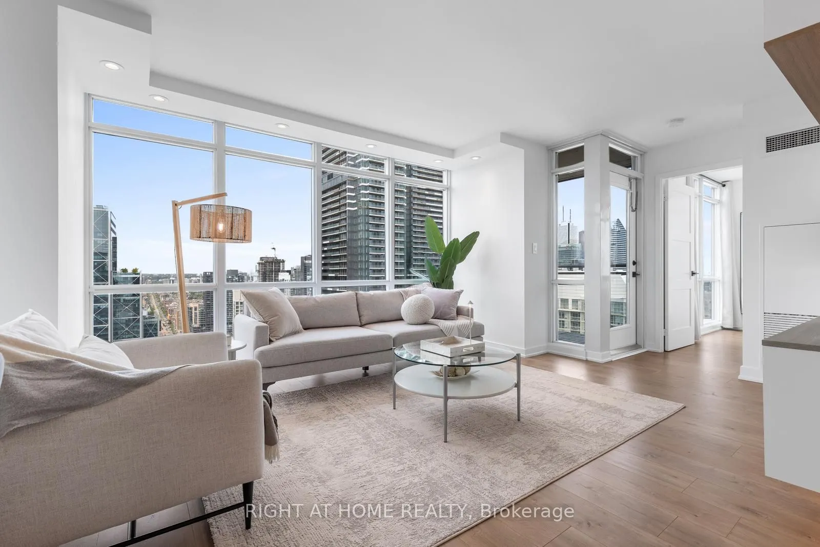 11 Brunel Court, #5206