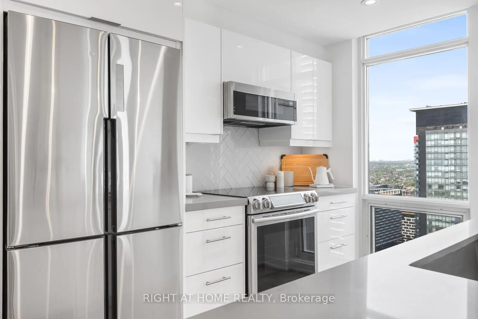 11 Brunel Court, #5206