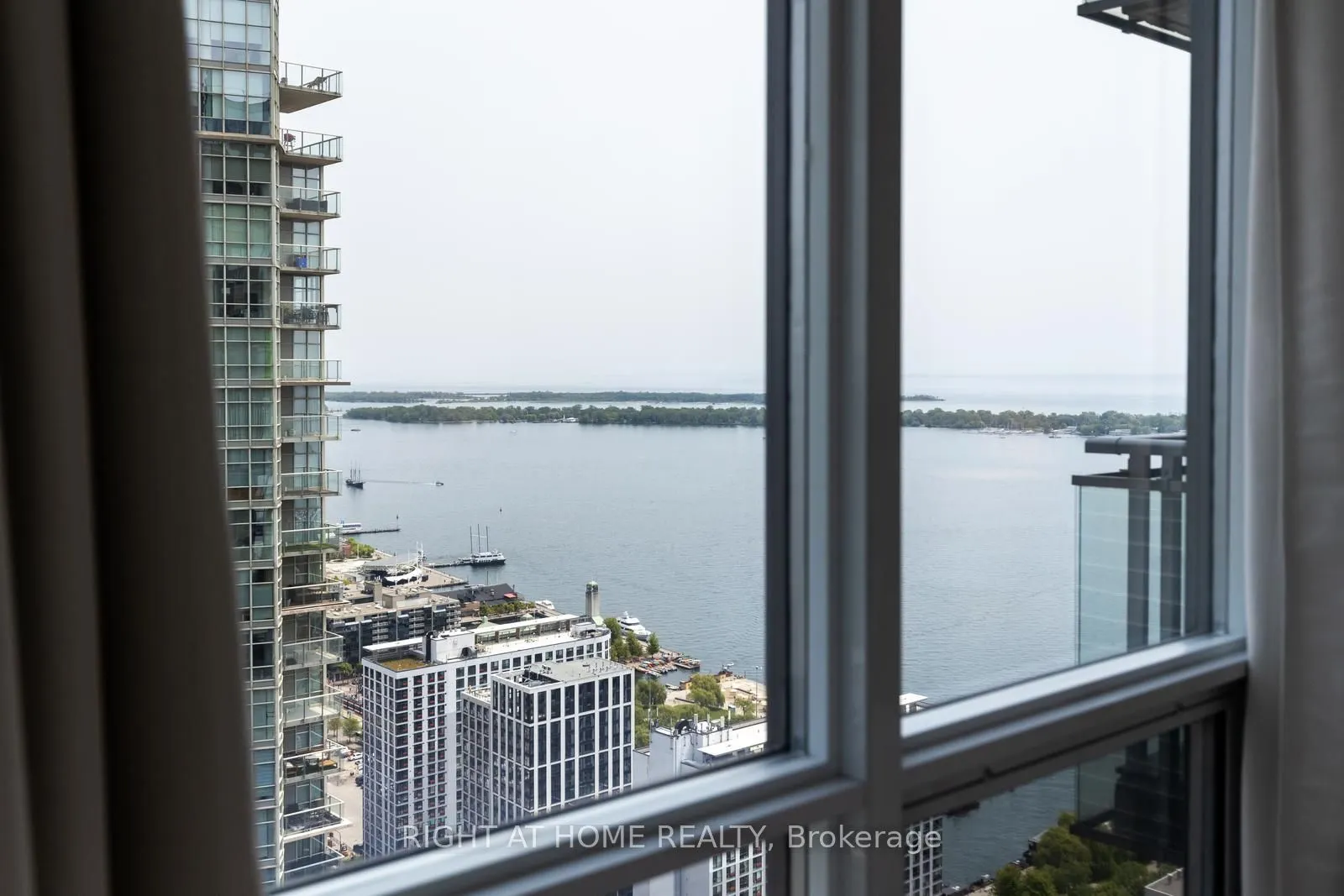 11 Brunel Court, #5206