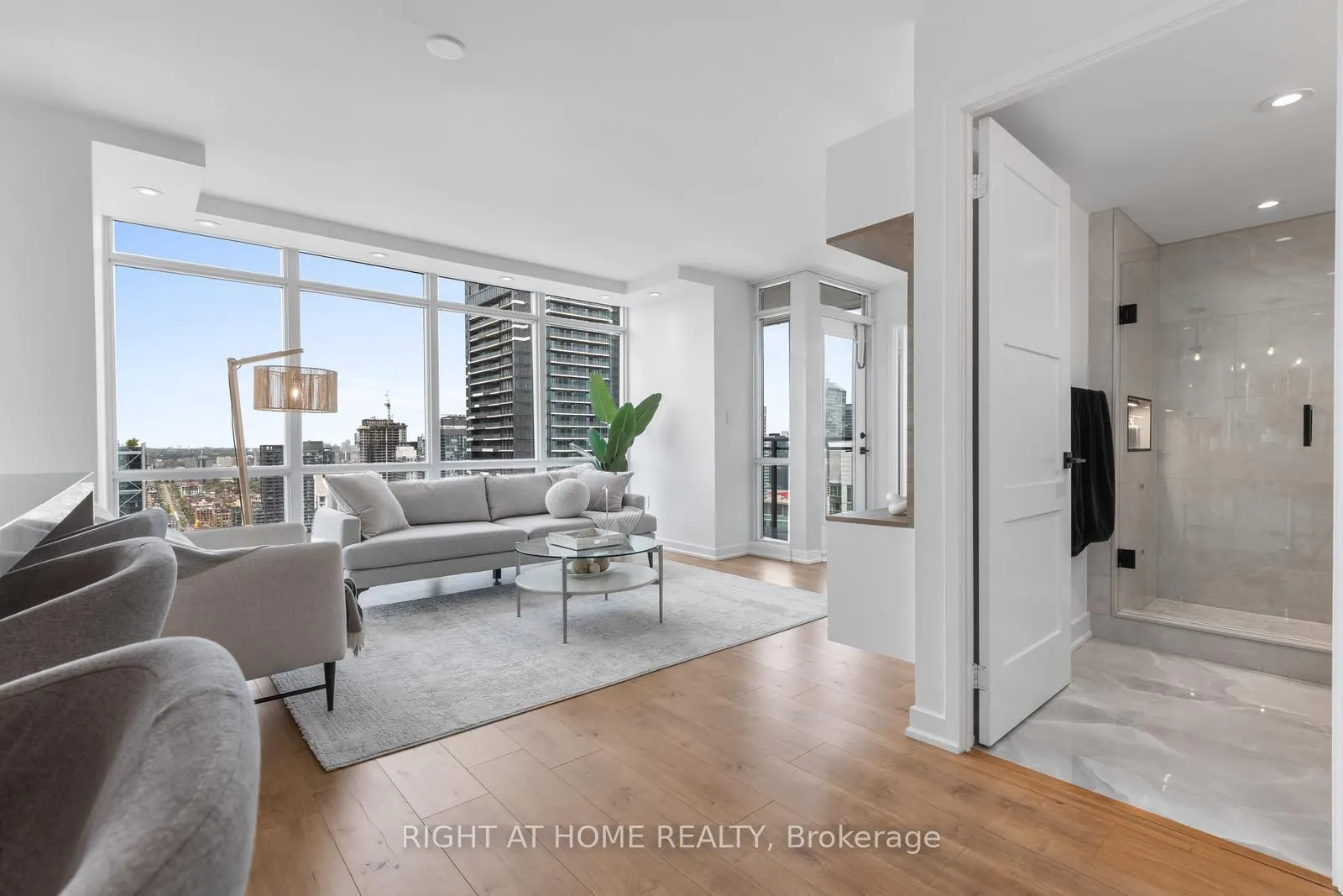 11 Brunel Court, #5206