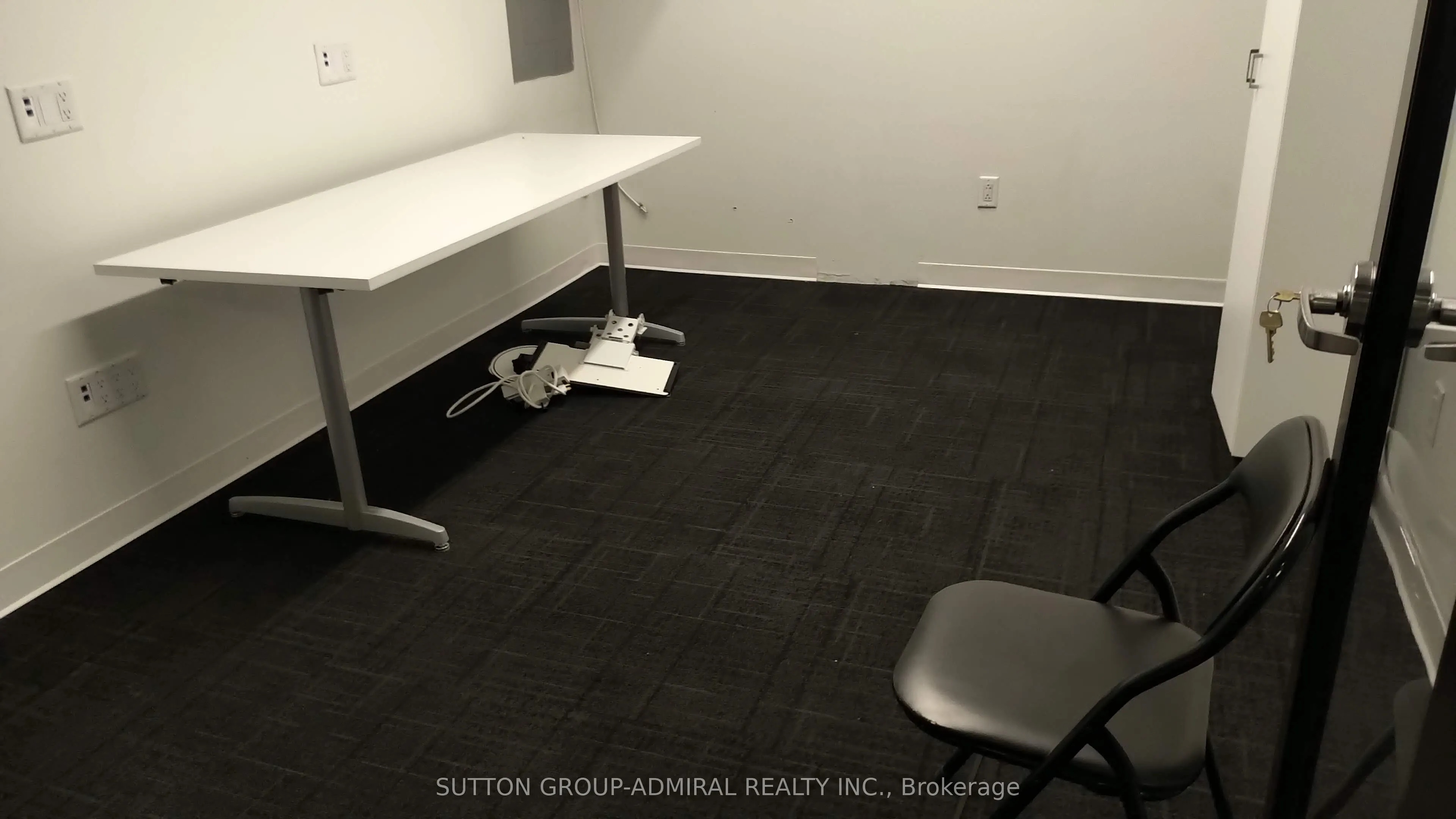 4789 Yonge Street, #801
