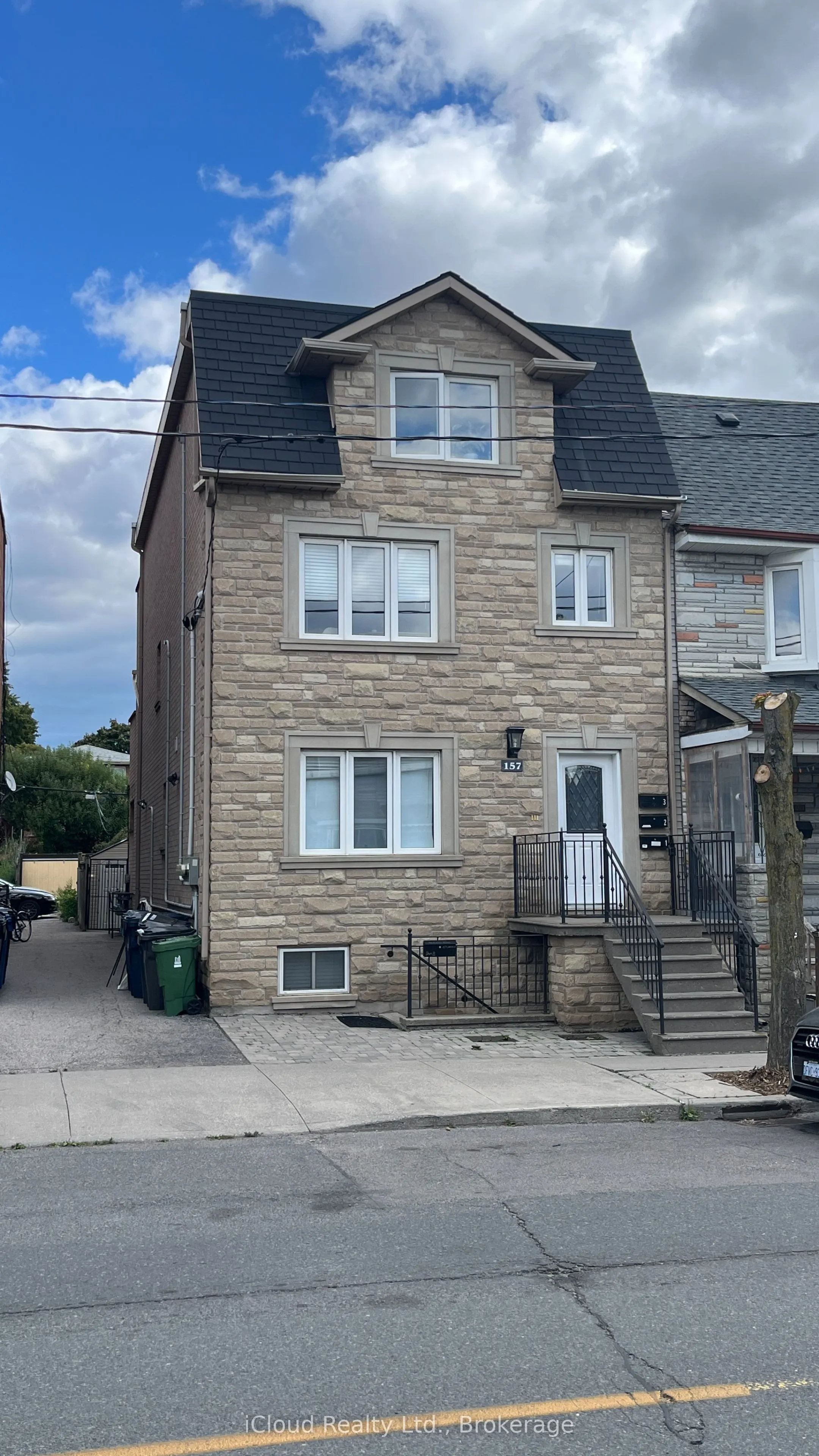 157 Christie Street, #3