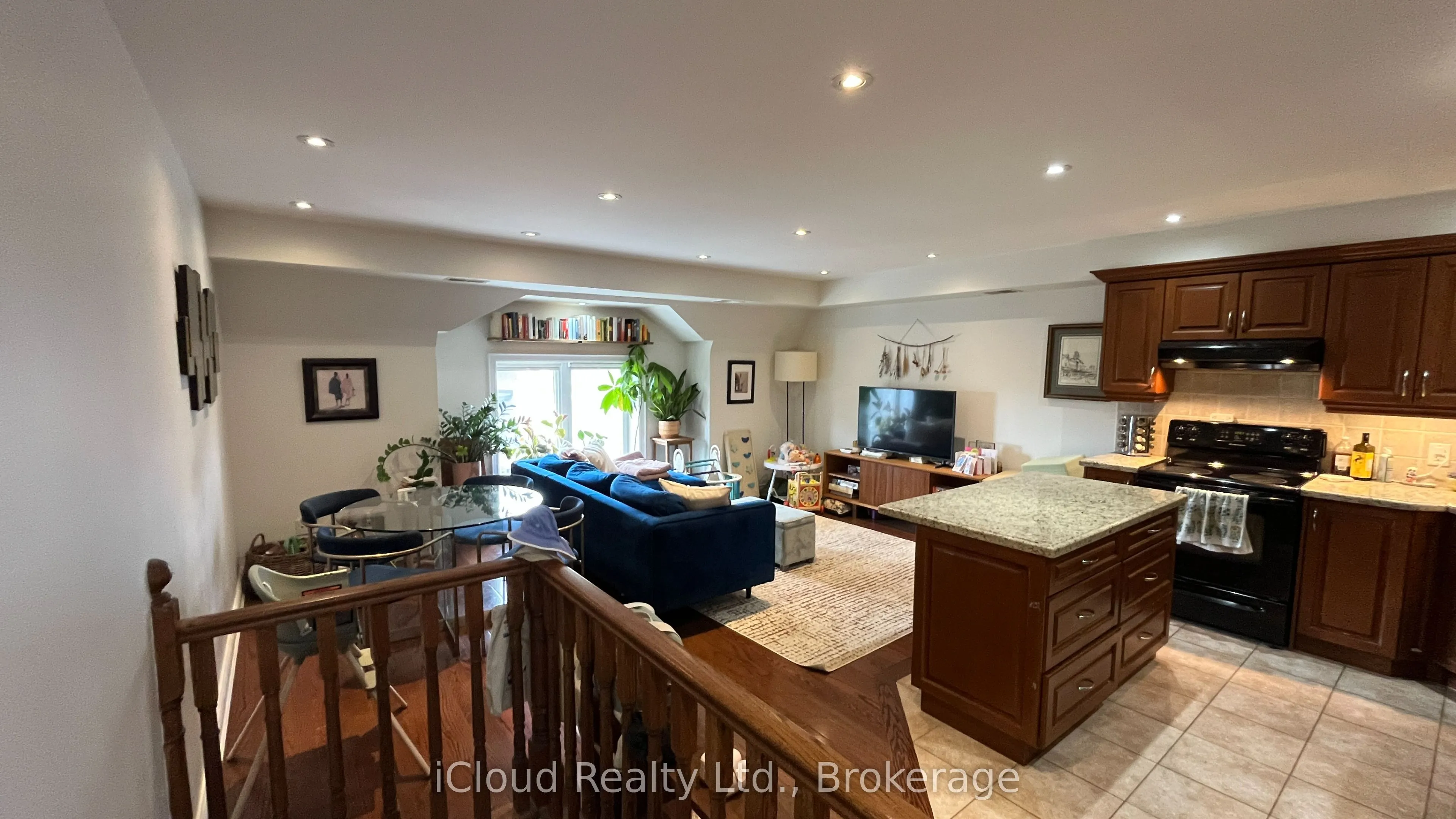 157 Christie Street, #3