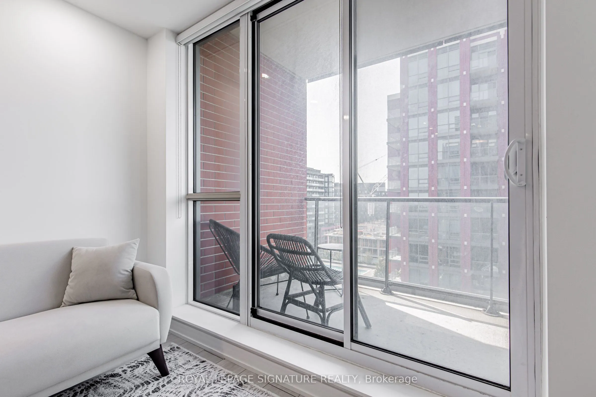 31 Tippet Road, #1208