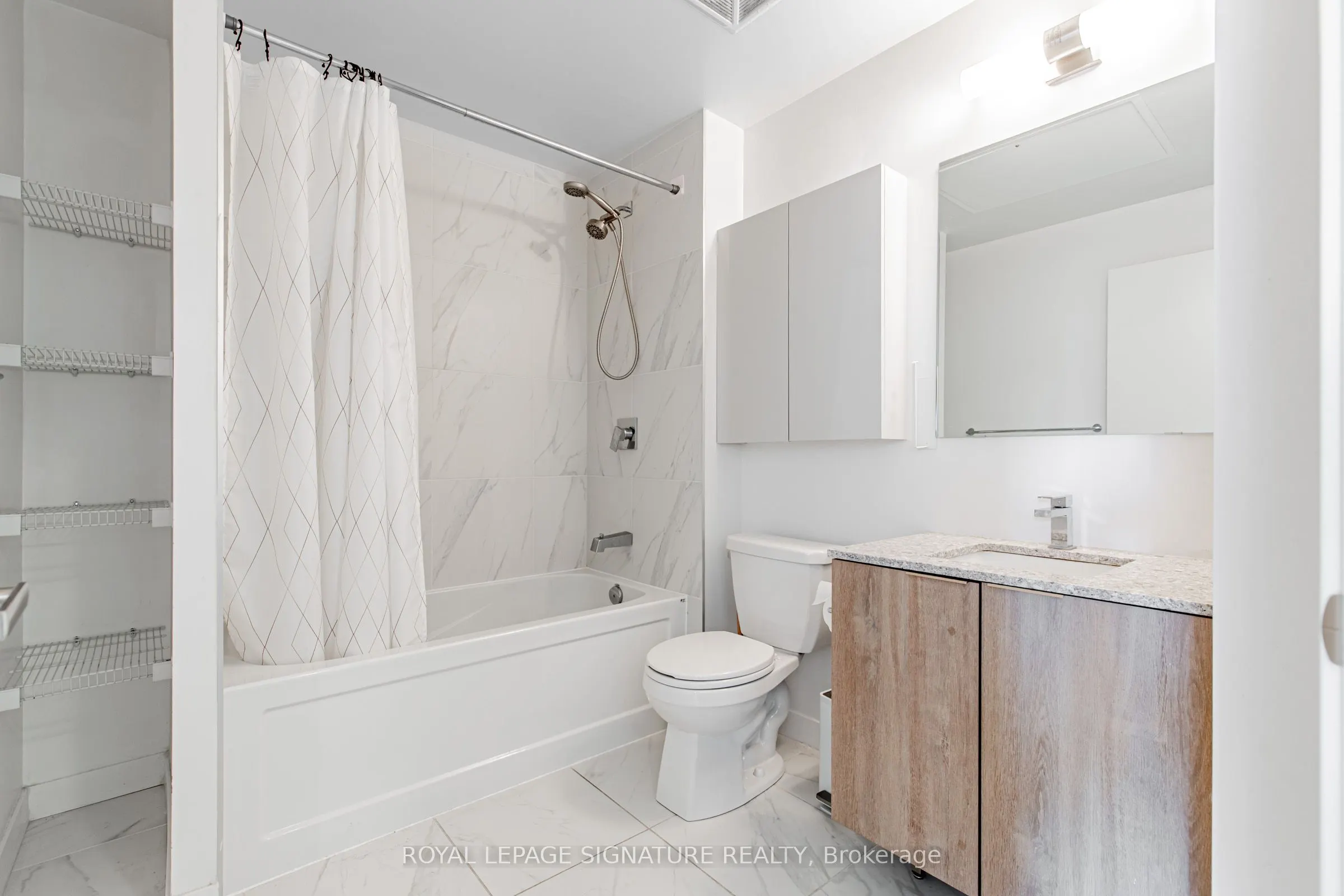 31 Tippet Road, #1208