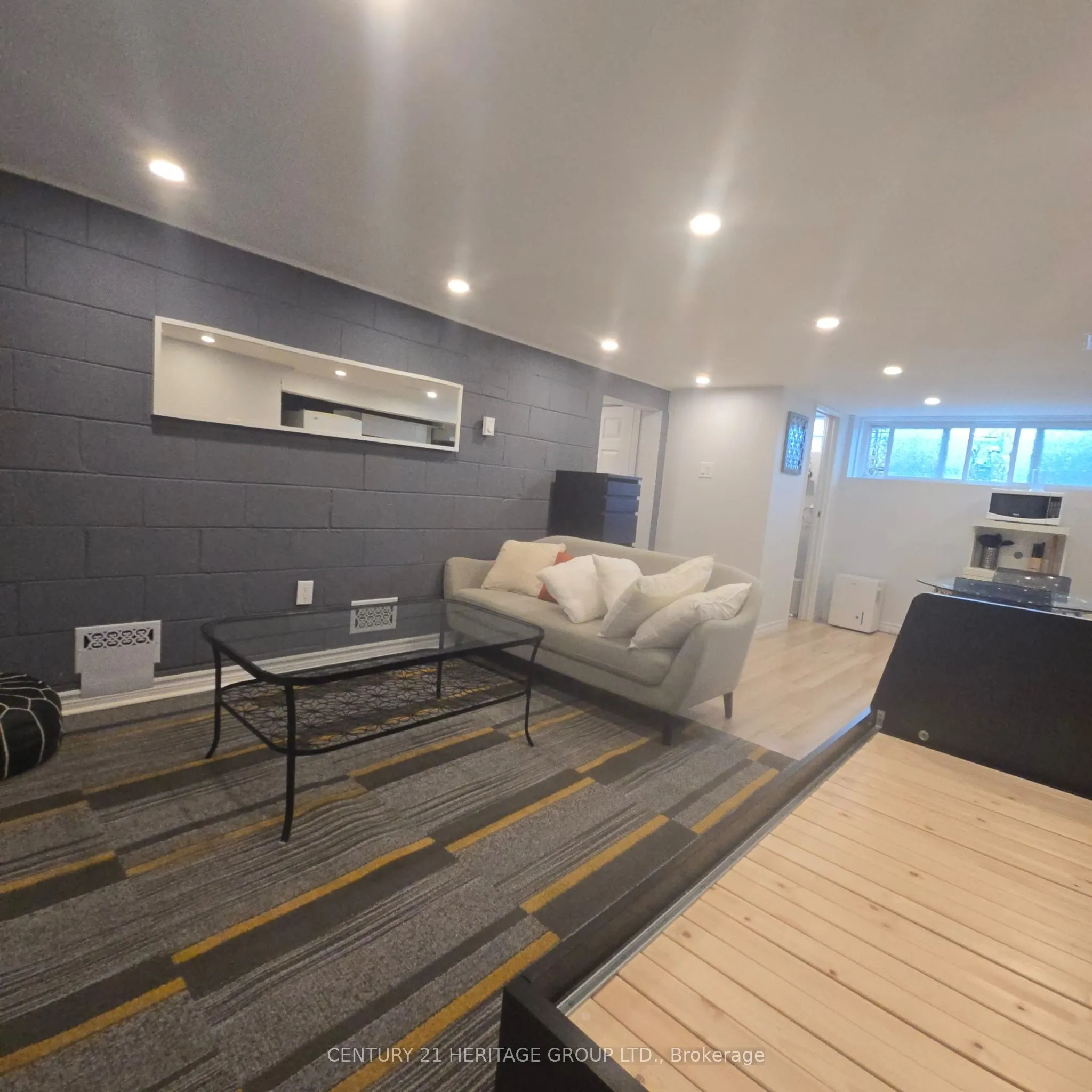 424 Drewry Avenue, #Lower