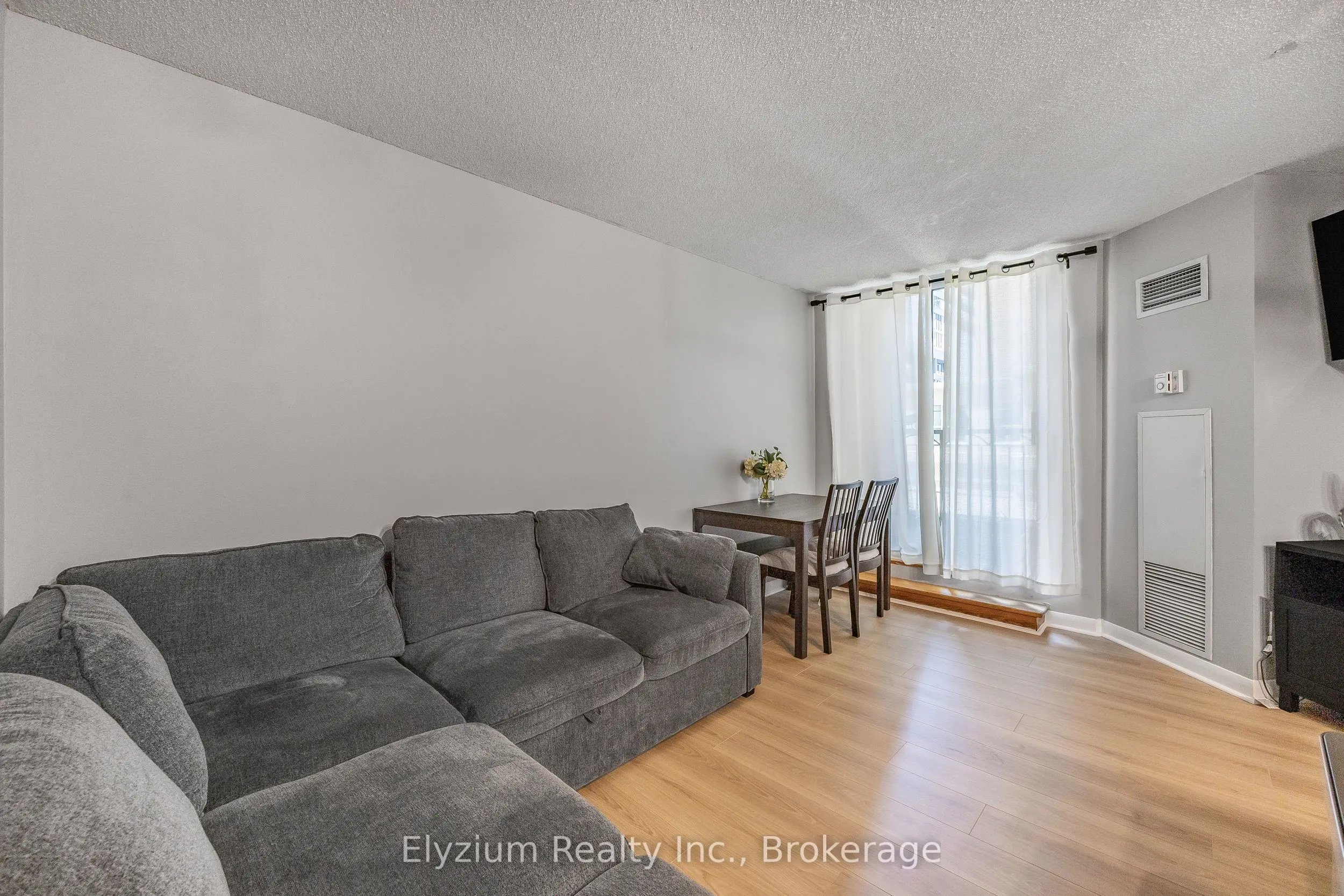 323 Richmond Street E, #303