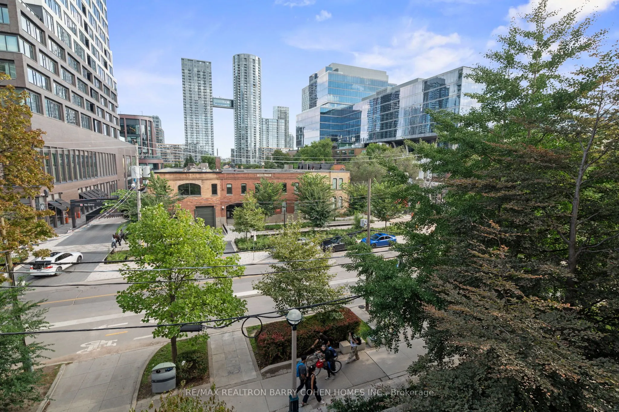 468 Wellington Street W, #300