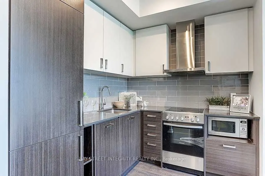 125 Redpath Avenue, #1912