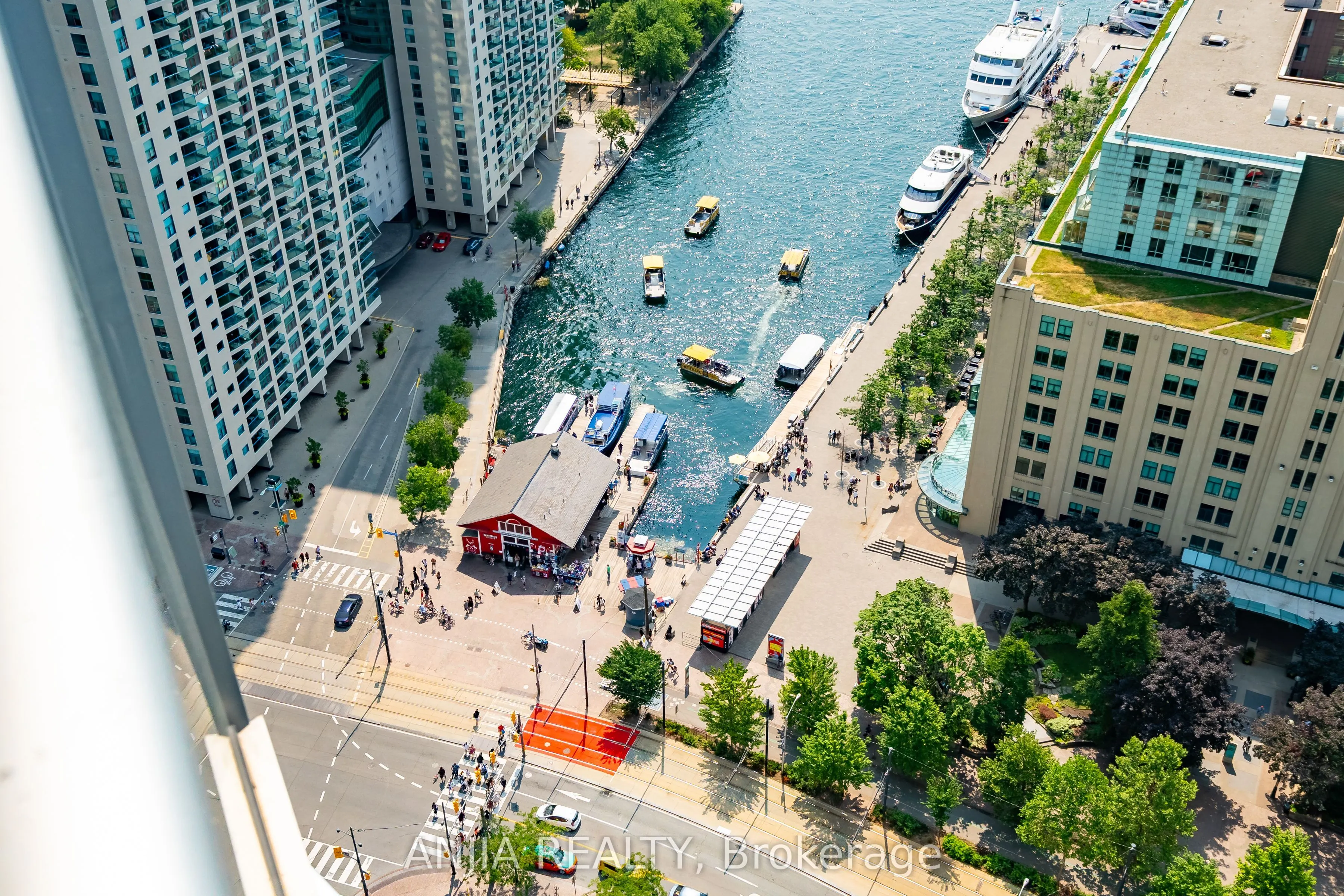 8 York Street, #3411