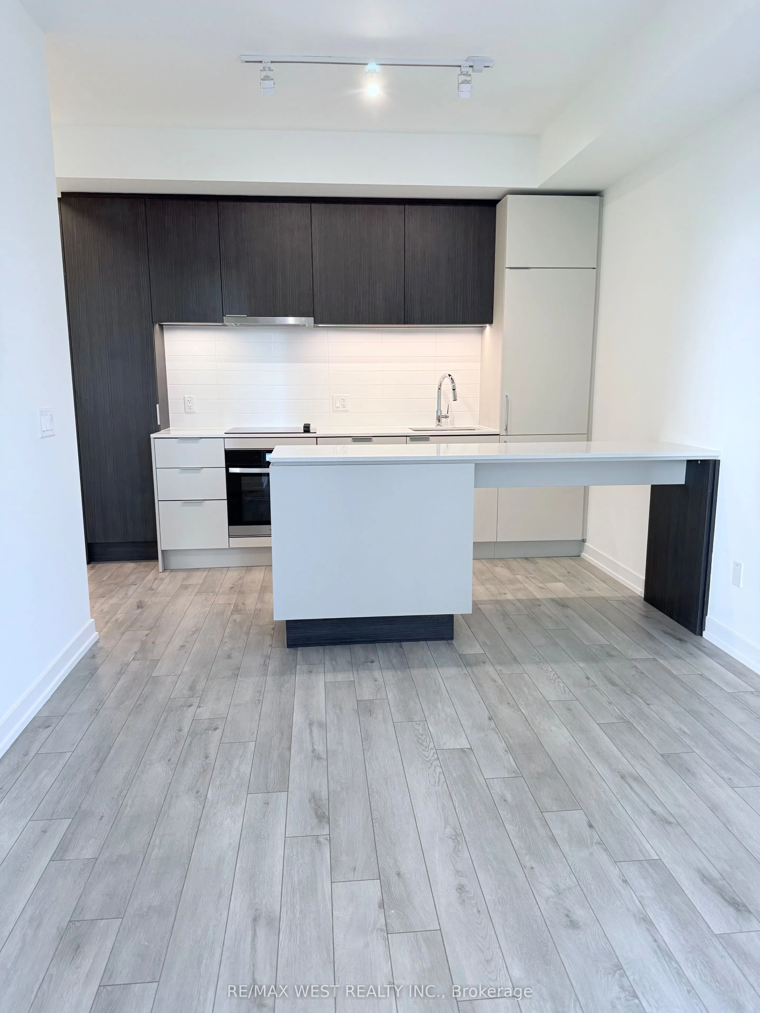 89 Church Street, #4701