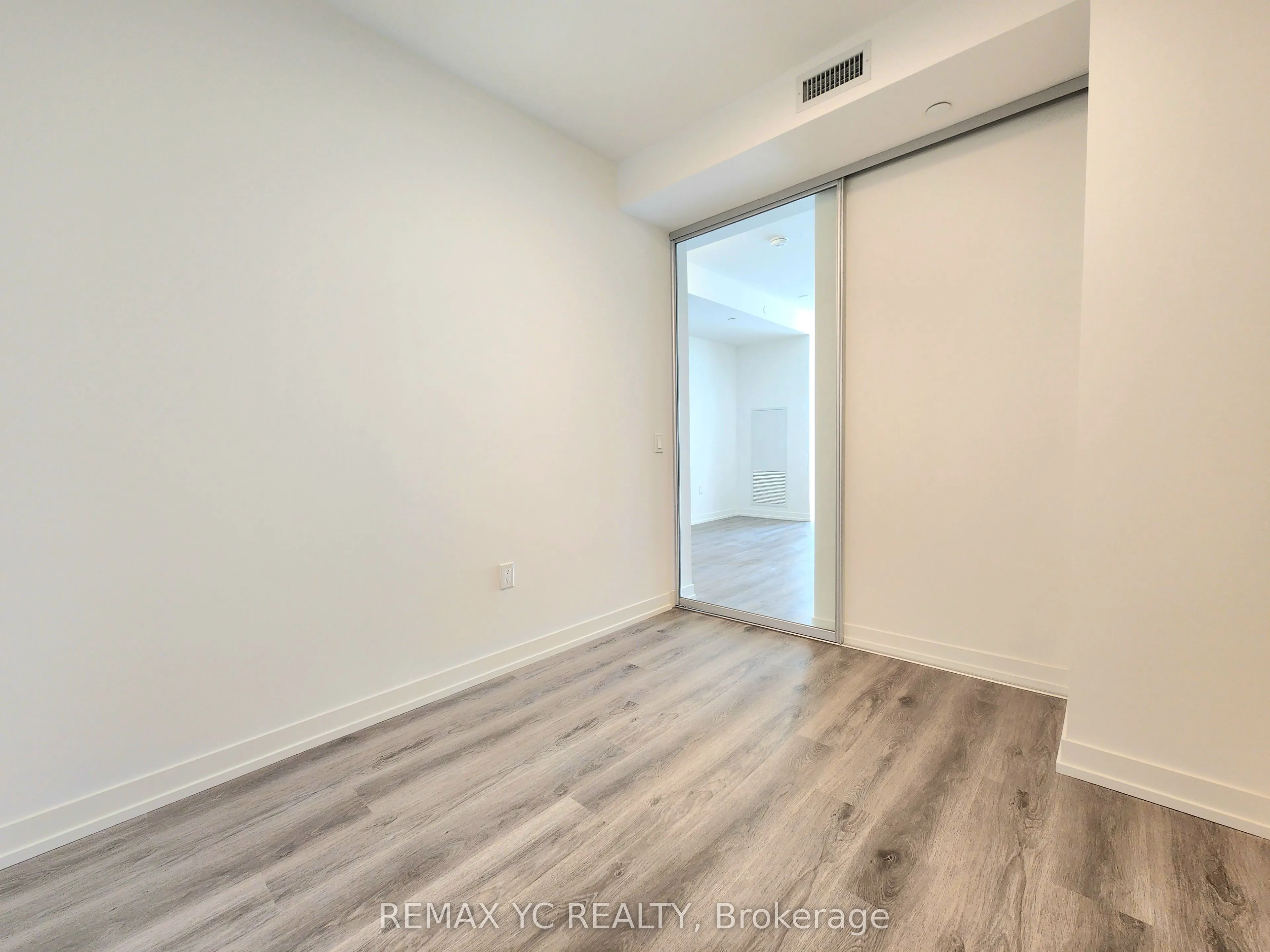 138 Downes Street, #7208
