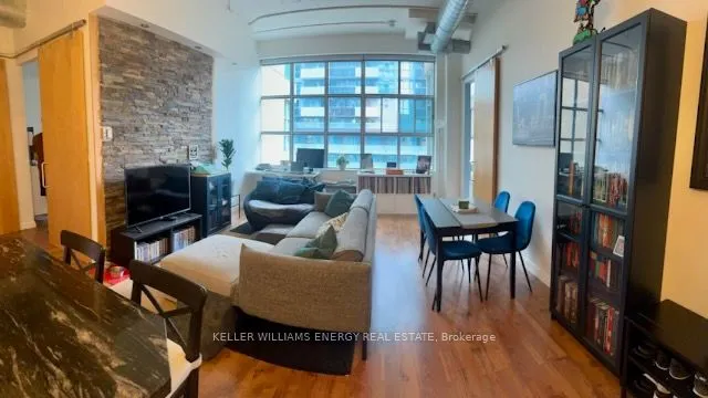 188 Eglinton Avenue E, #712