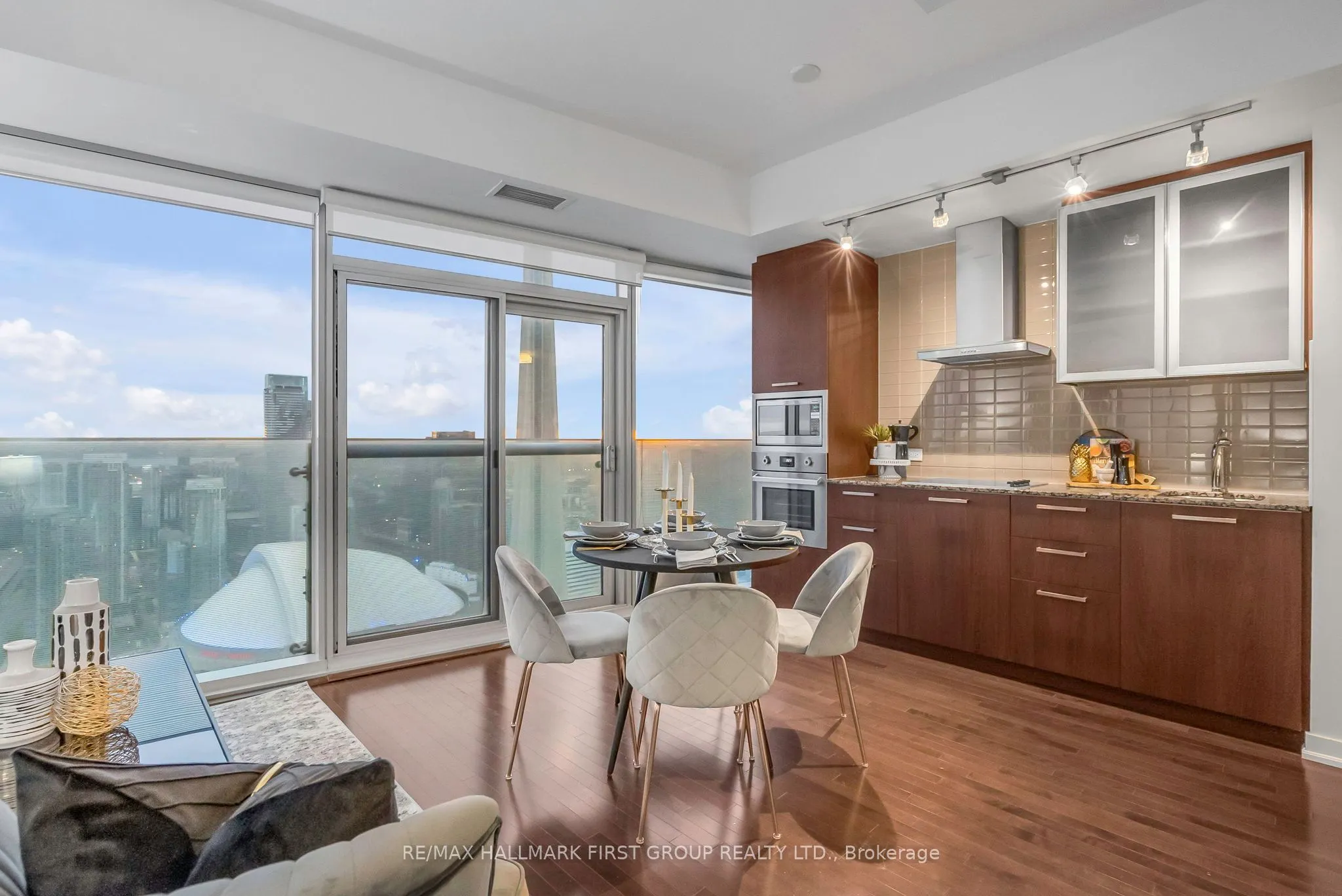 12 York Street, #5306