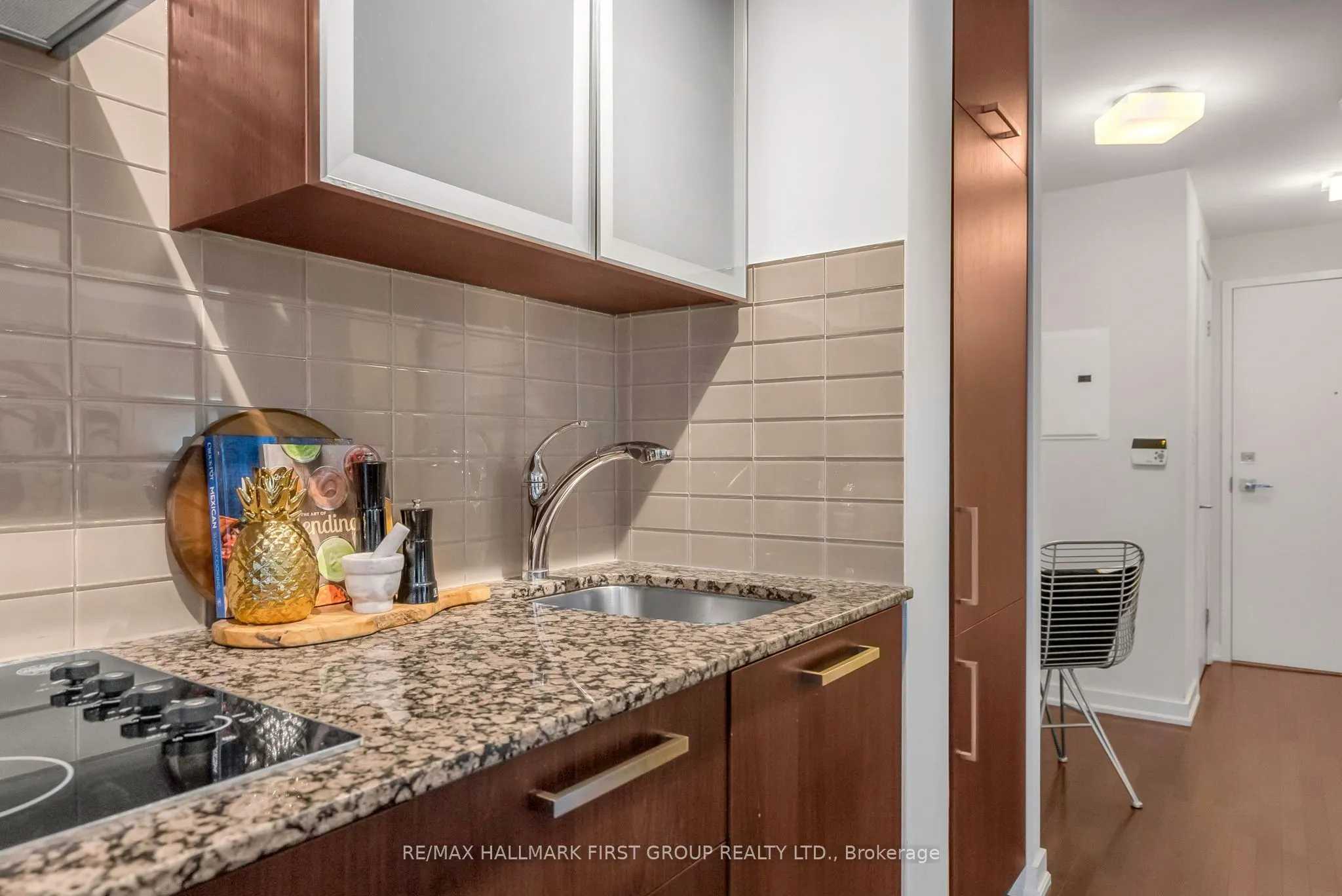 12 York Street, #5306