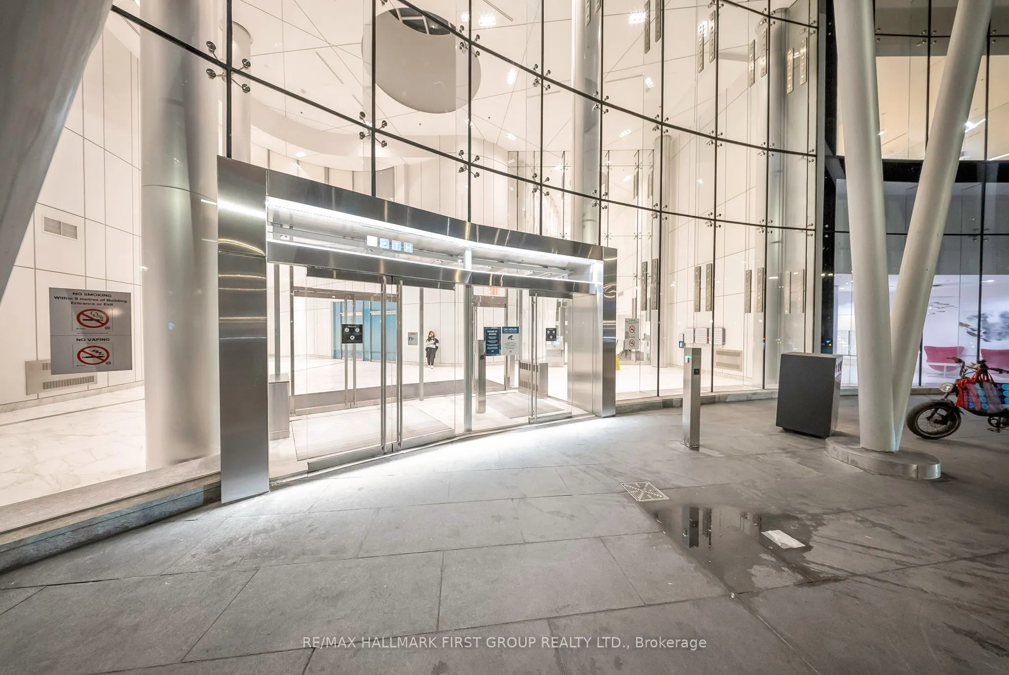 12 York Street, #5306