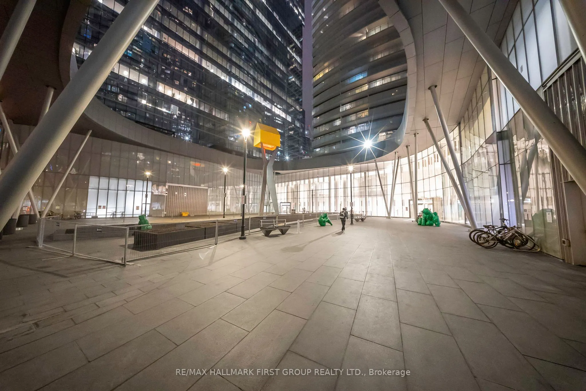 12 York Street, #5306
