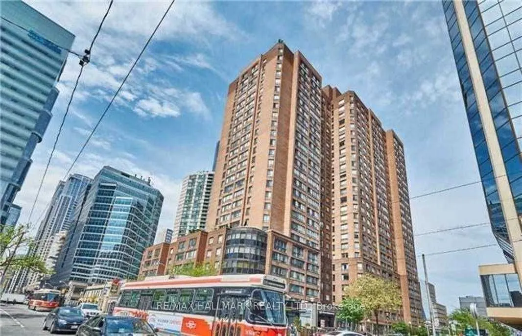 633 Bay Street, #2215