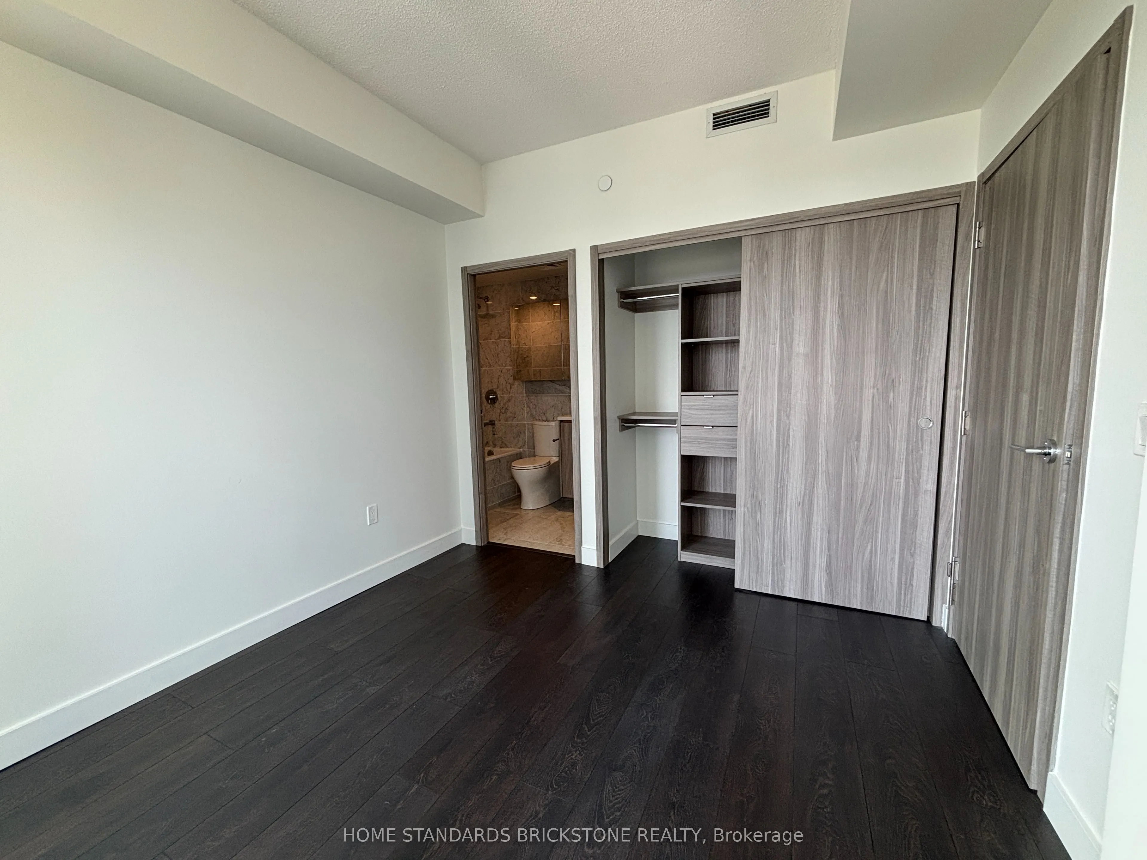 85 Mcmahon Drive, #2112