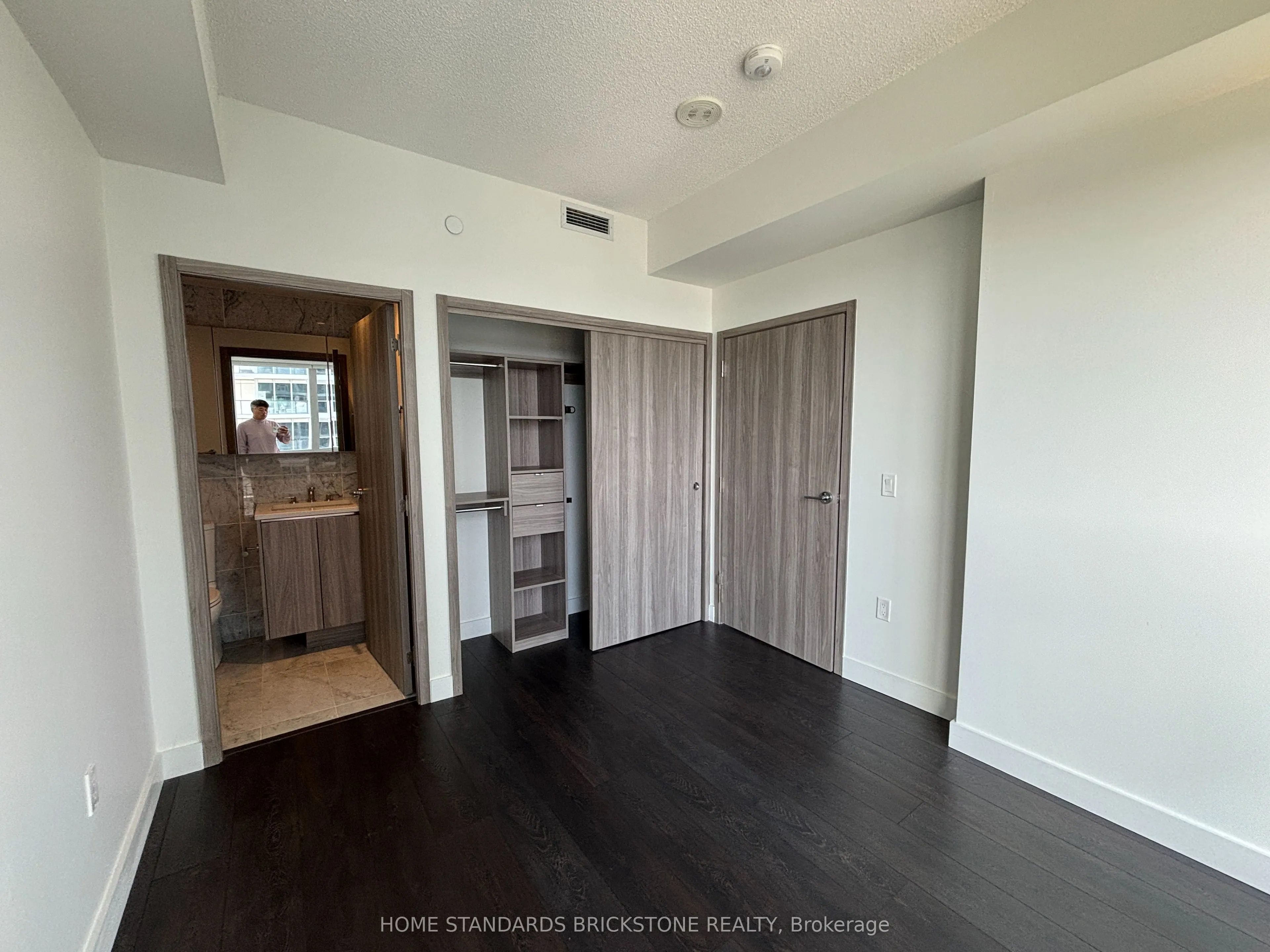 85 Mcmahon Drive, #2112