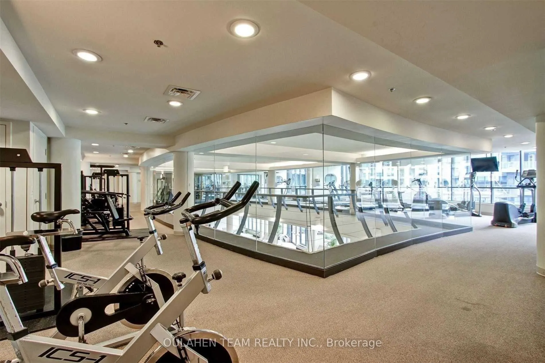 215 Fort York Boulevard, #605