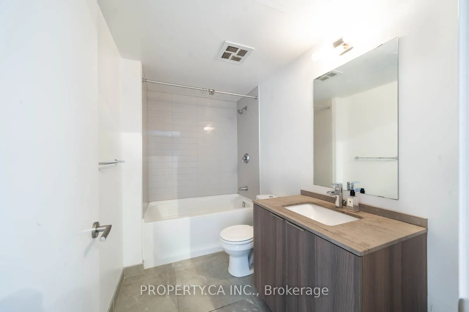 11 Wellesley Street W, #5209