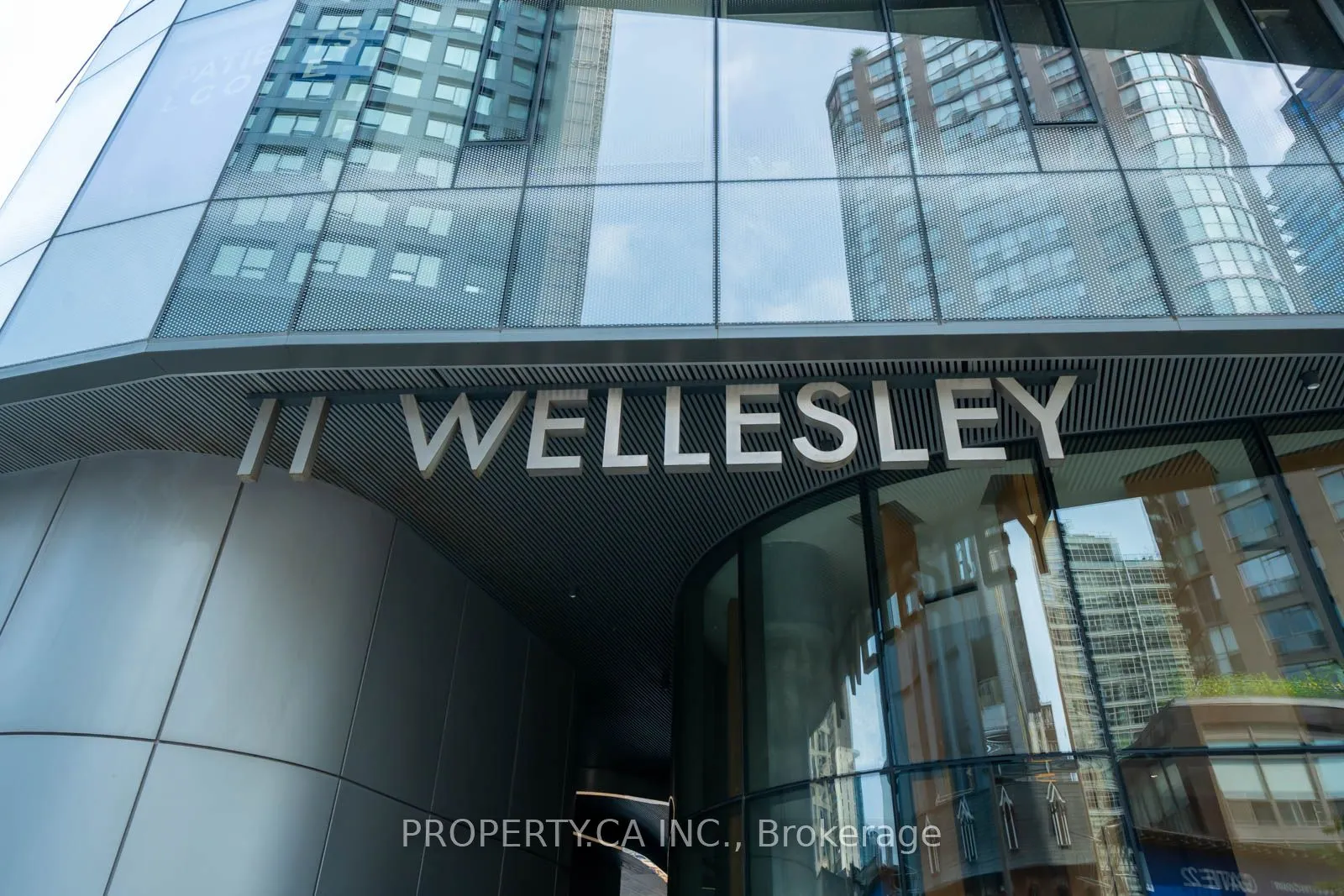 11 Wellesley Street W, #5209