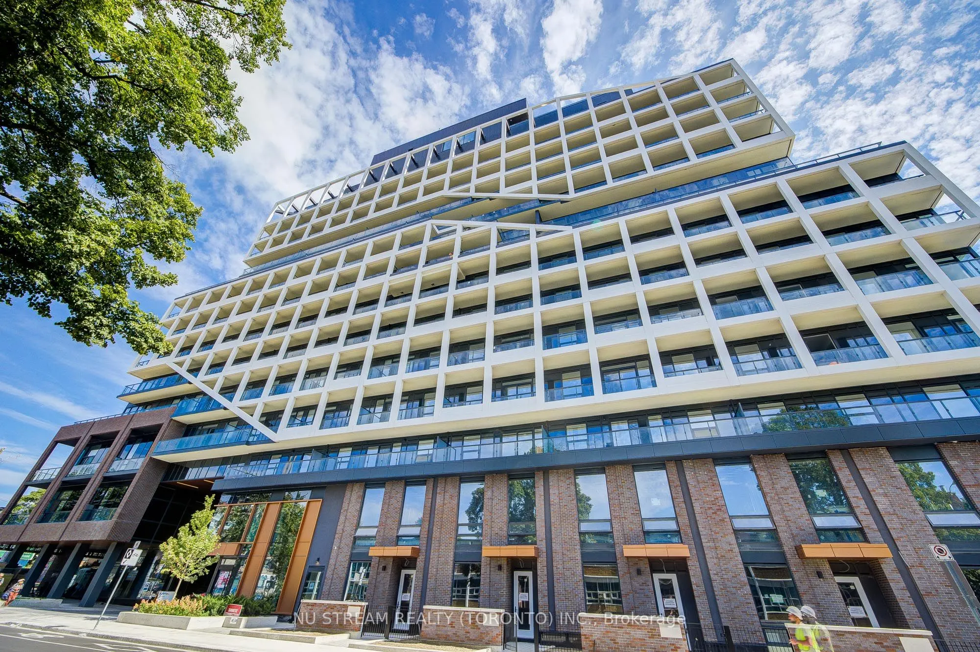 115 Denison Avenue, #406