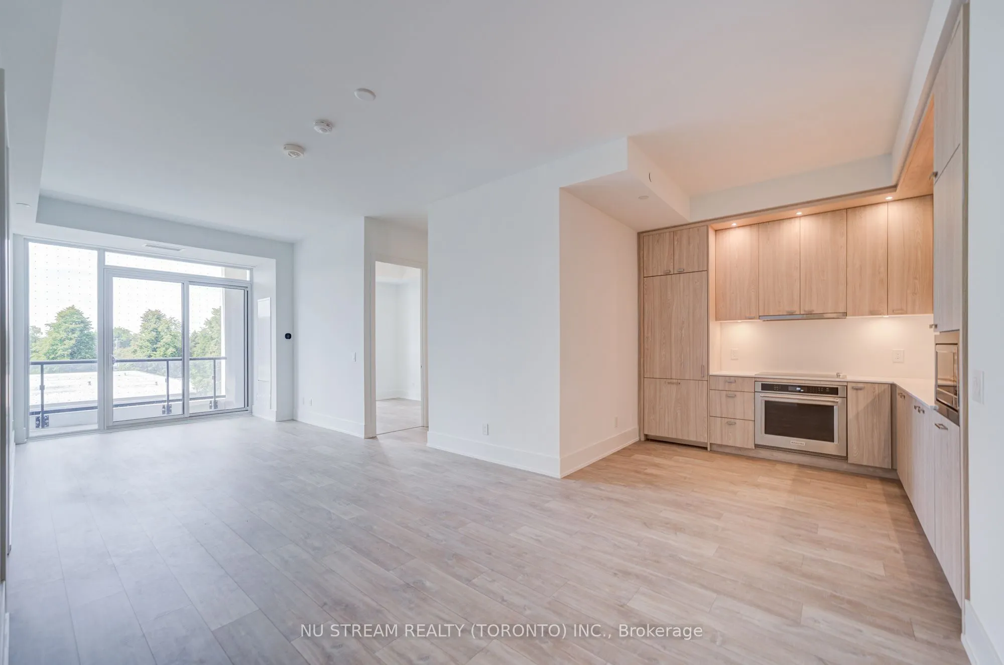 115 Denison Avenue, #406