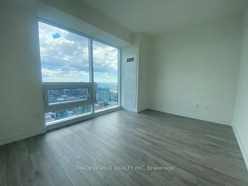 89 Church Street, #4805