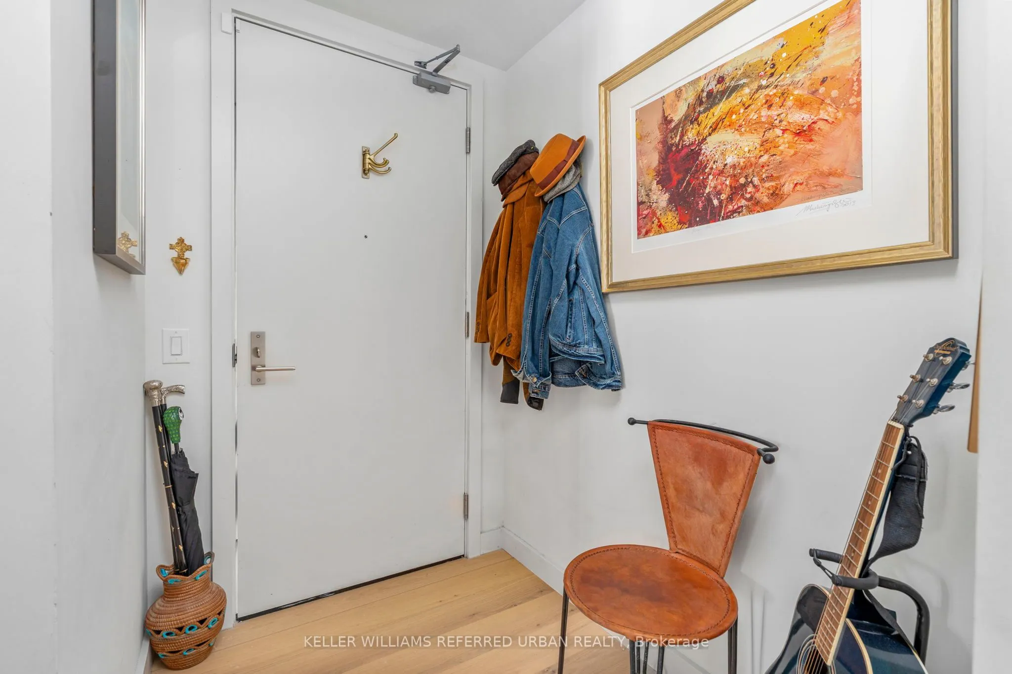 81 Wellesley Street E, #402