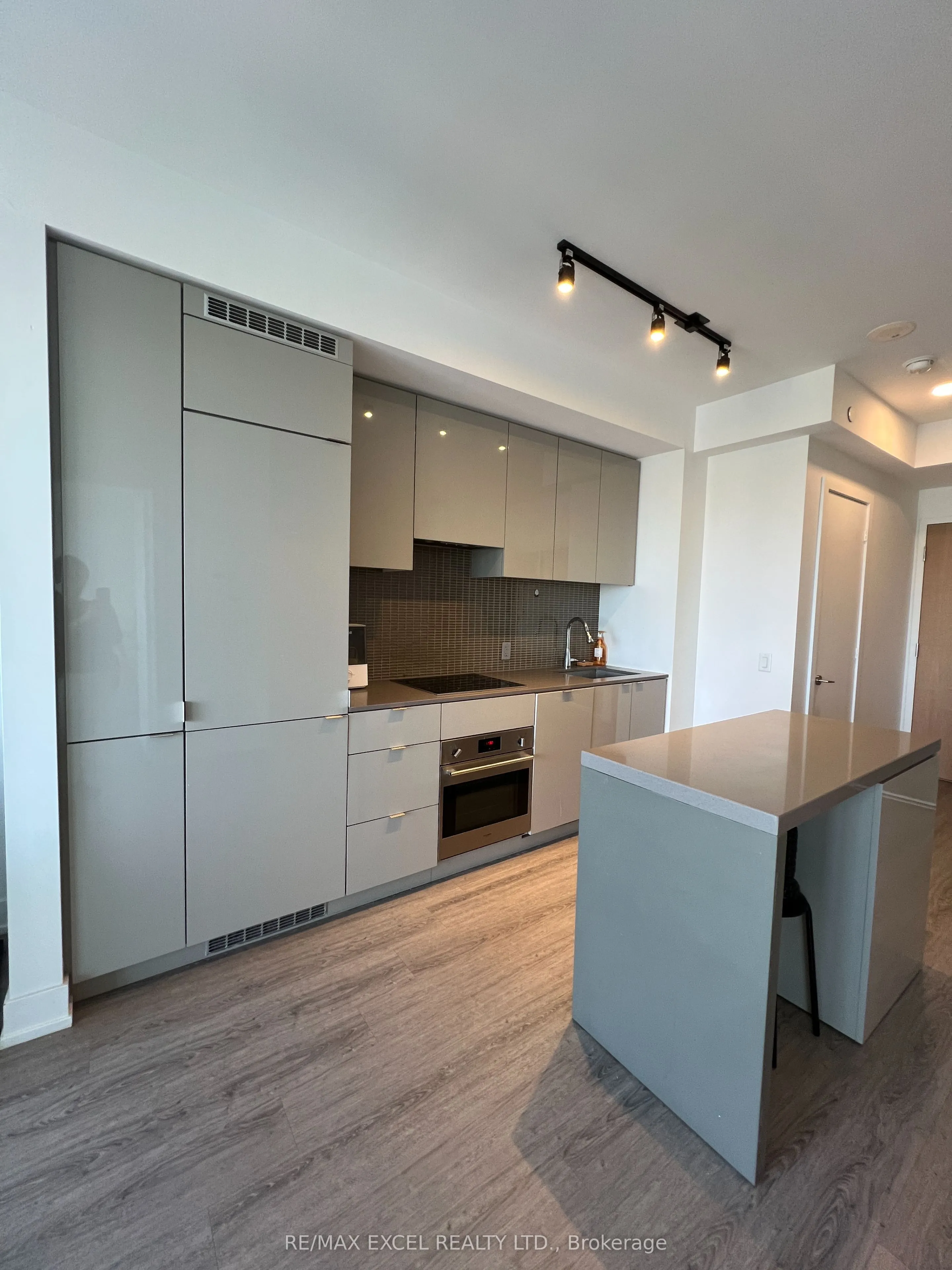 7 Grenville Street, #3006
