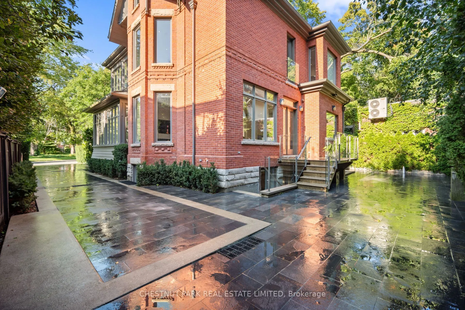 99 Crescent Road