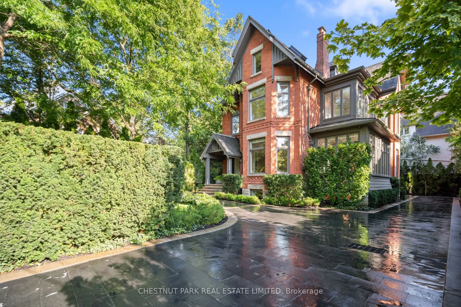 99 Crescent Road