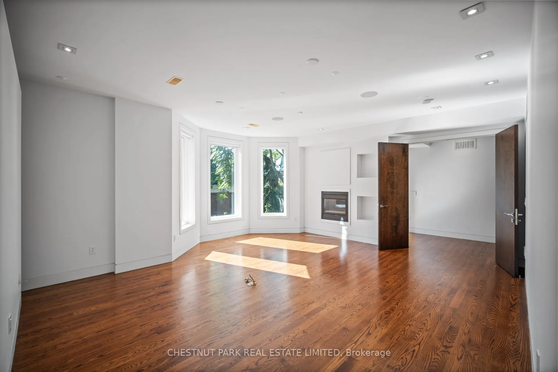 99 Crescent Road