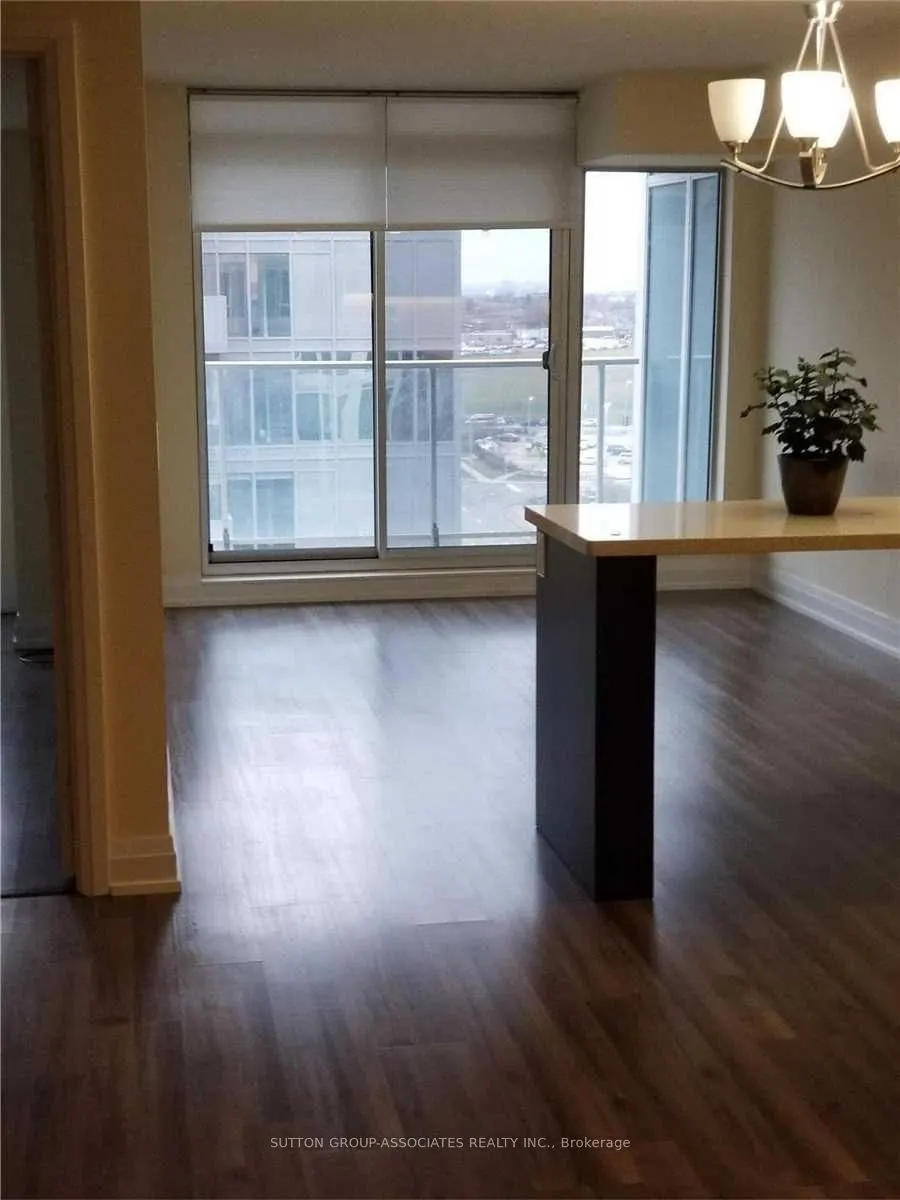 565 Wilson Avenue, #1107