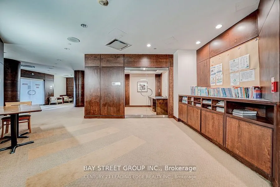 15 Northtown Way, #2417