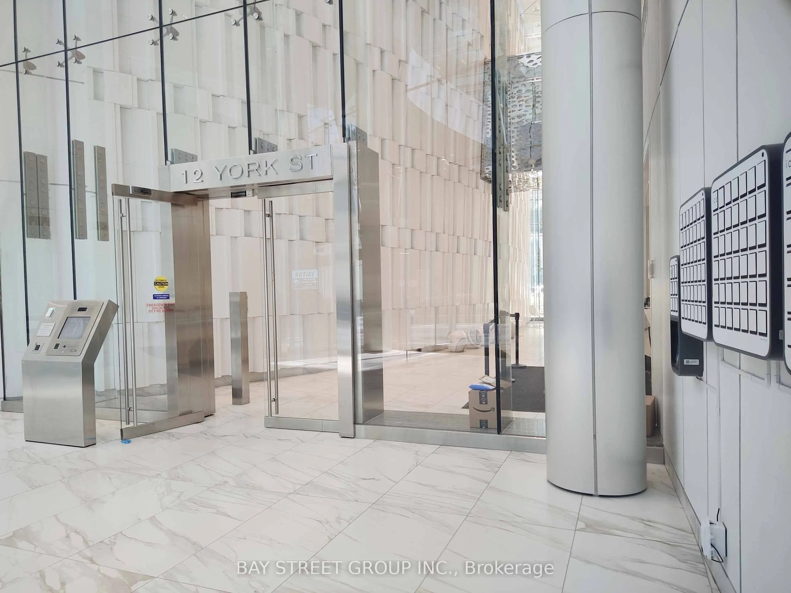 12 York Street, #5006