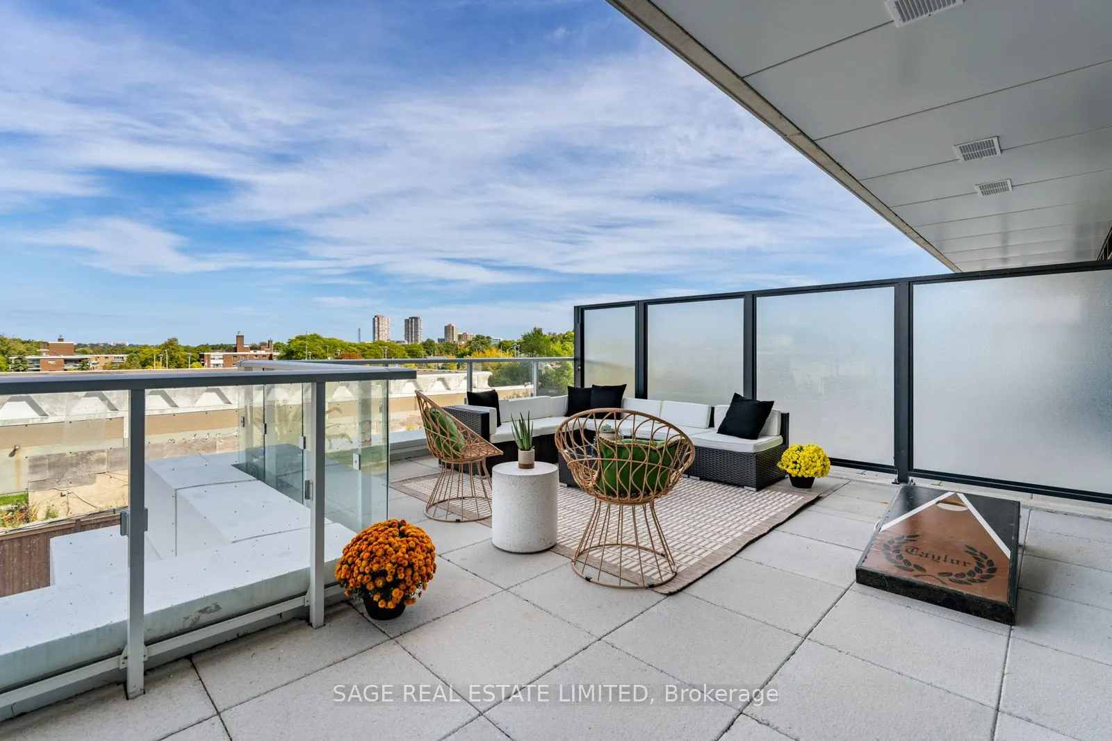 50 O'neill Road W, #212