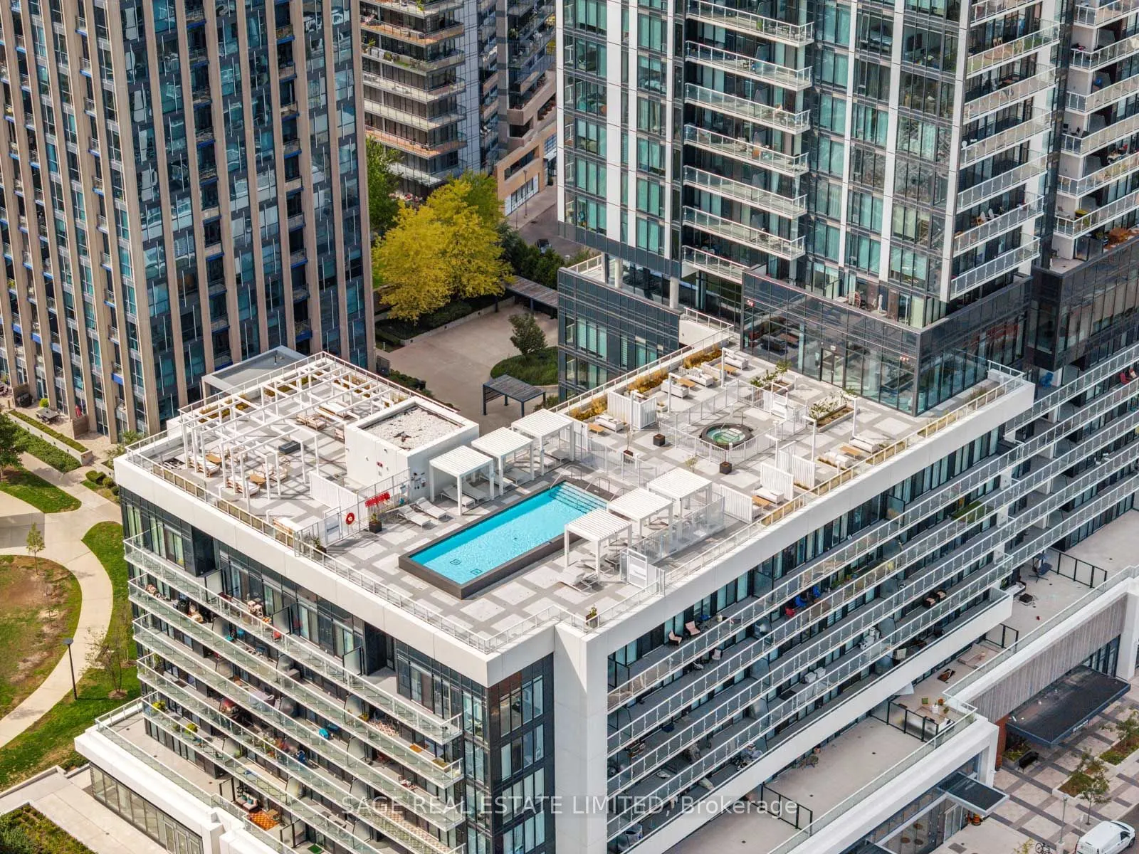 50 O'neill Road W, #212