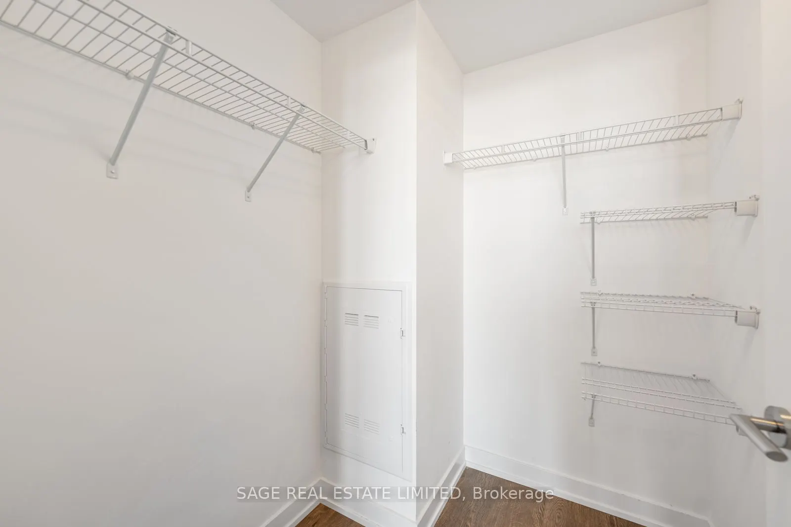 50 O'neill Road W, #212
