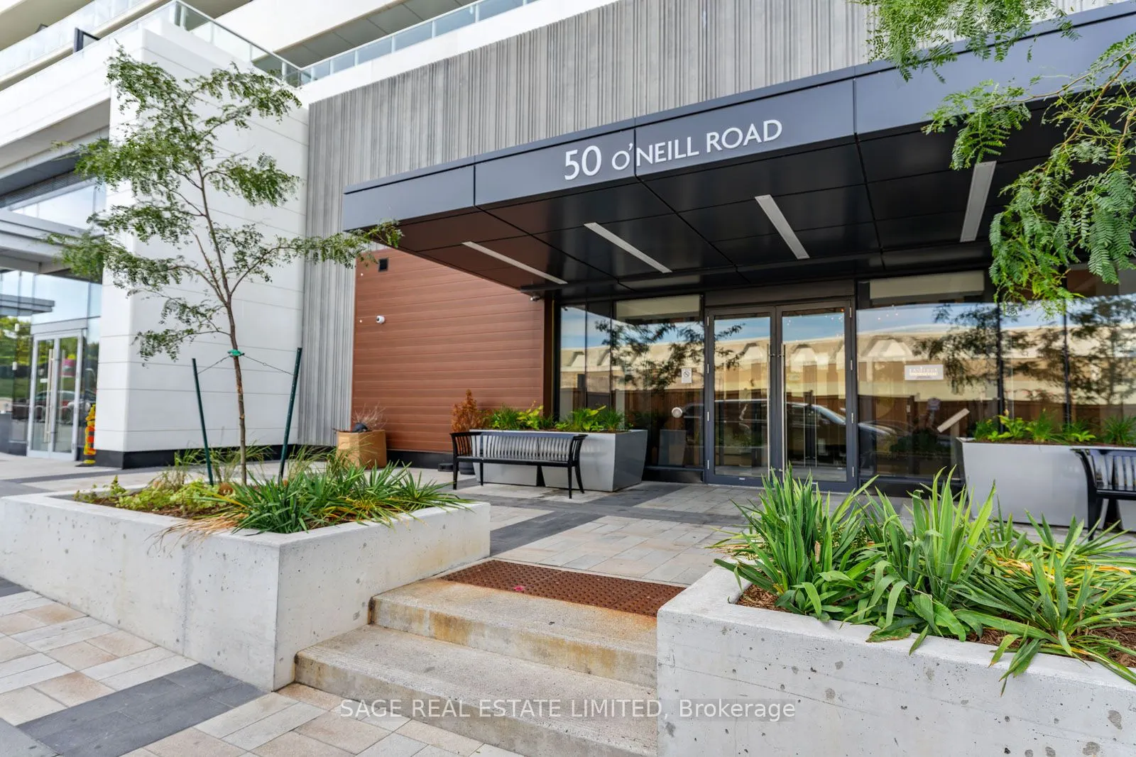 50 O'neill Road W, #212